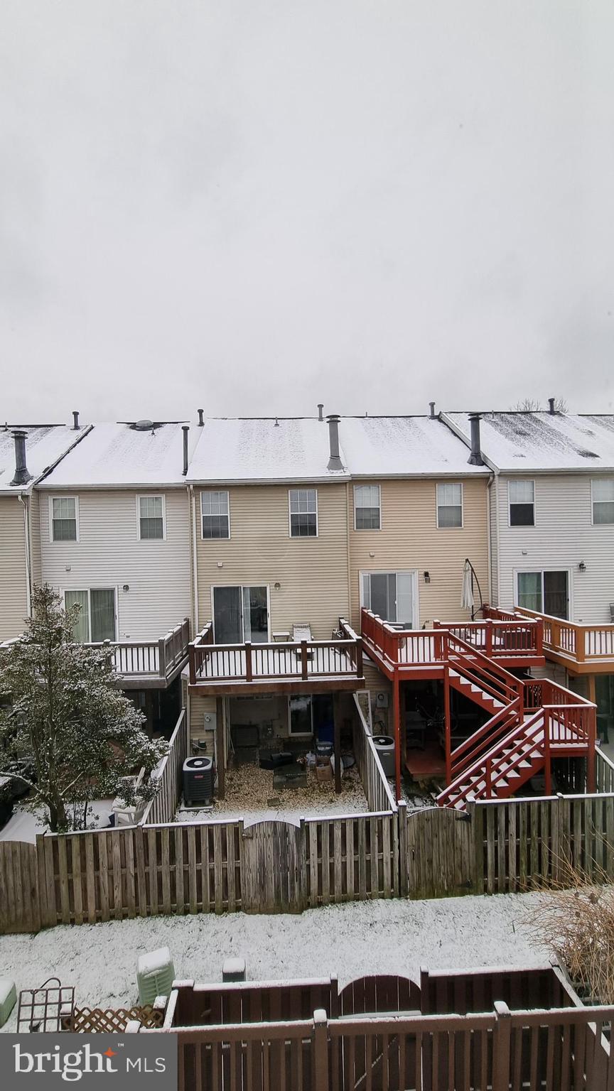 FAIR LAKES LAND BAY 4D - Residential Lease