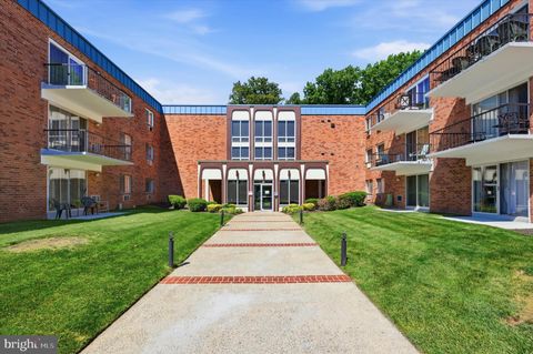 Condo For Rent - 120 N Bethlehem Pike #B303<br/> FORT WASHINGTON, PA 19034