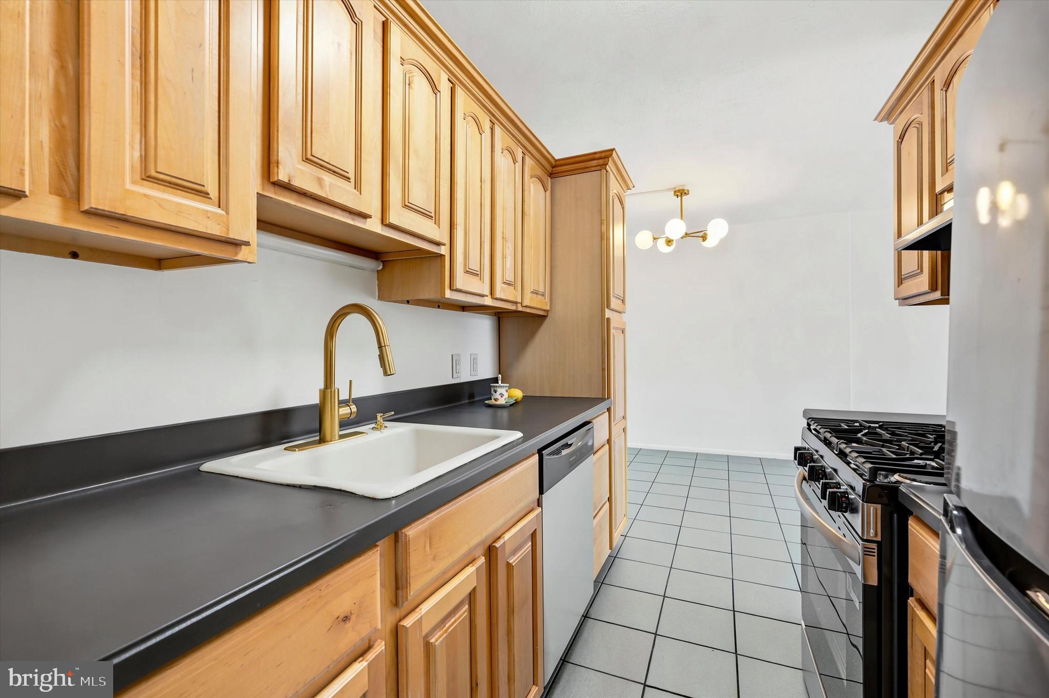 120 N BETHLEHEM PIKE B303