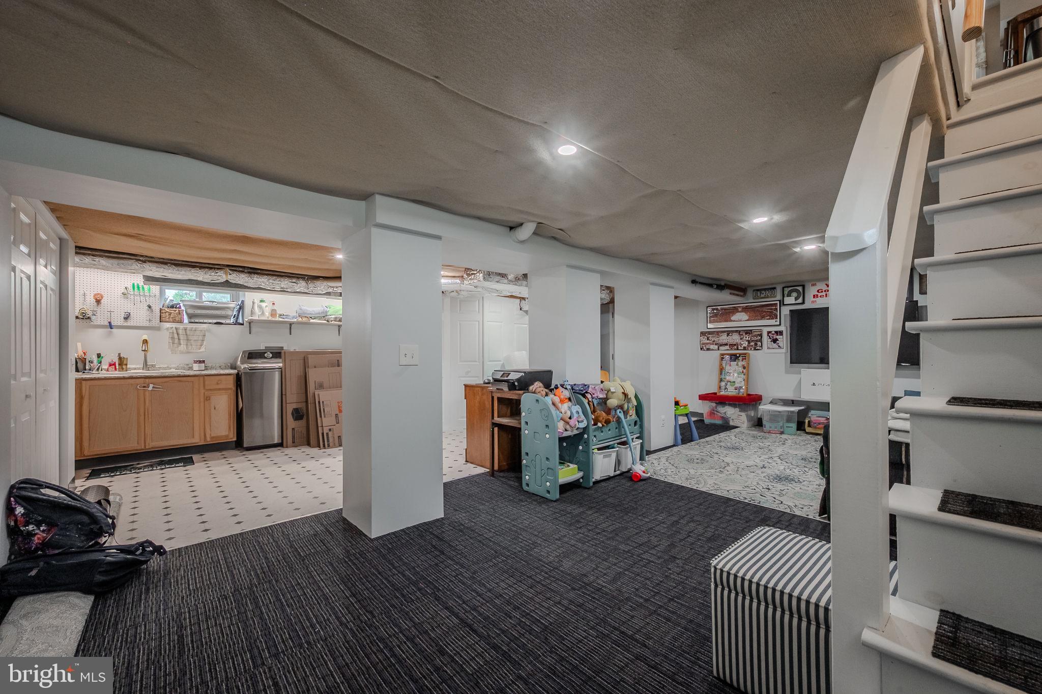 BLACK HORSE - Residential