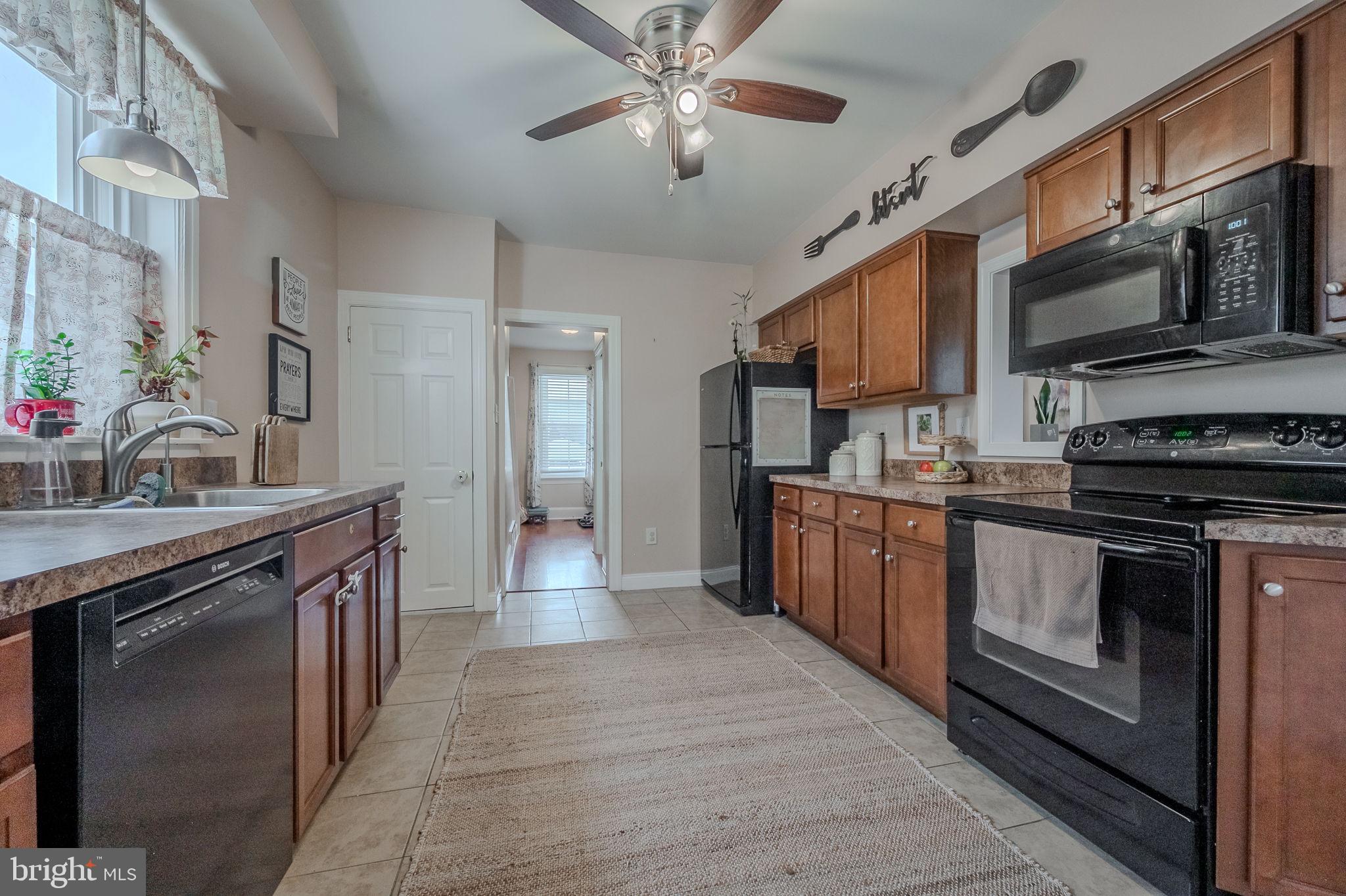 BLACK HORSE - Residential