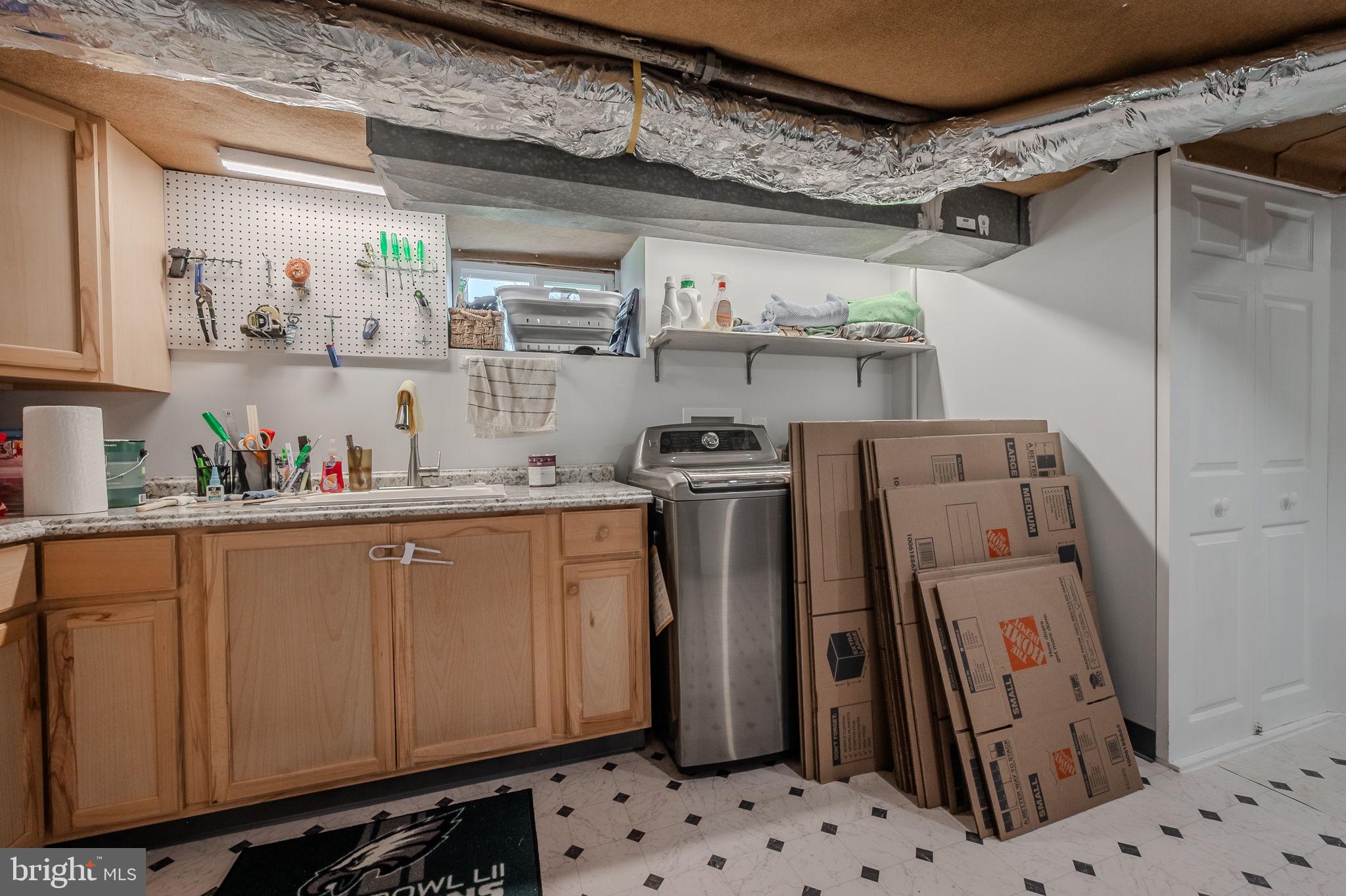 BLACK HORSE - Residential