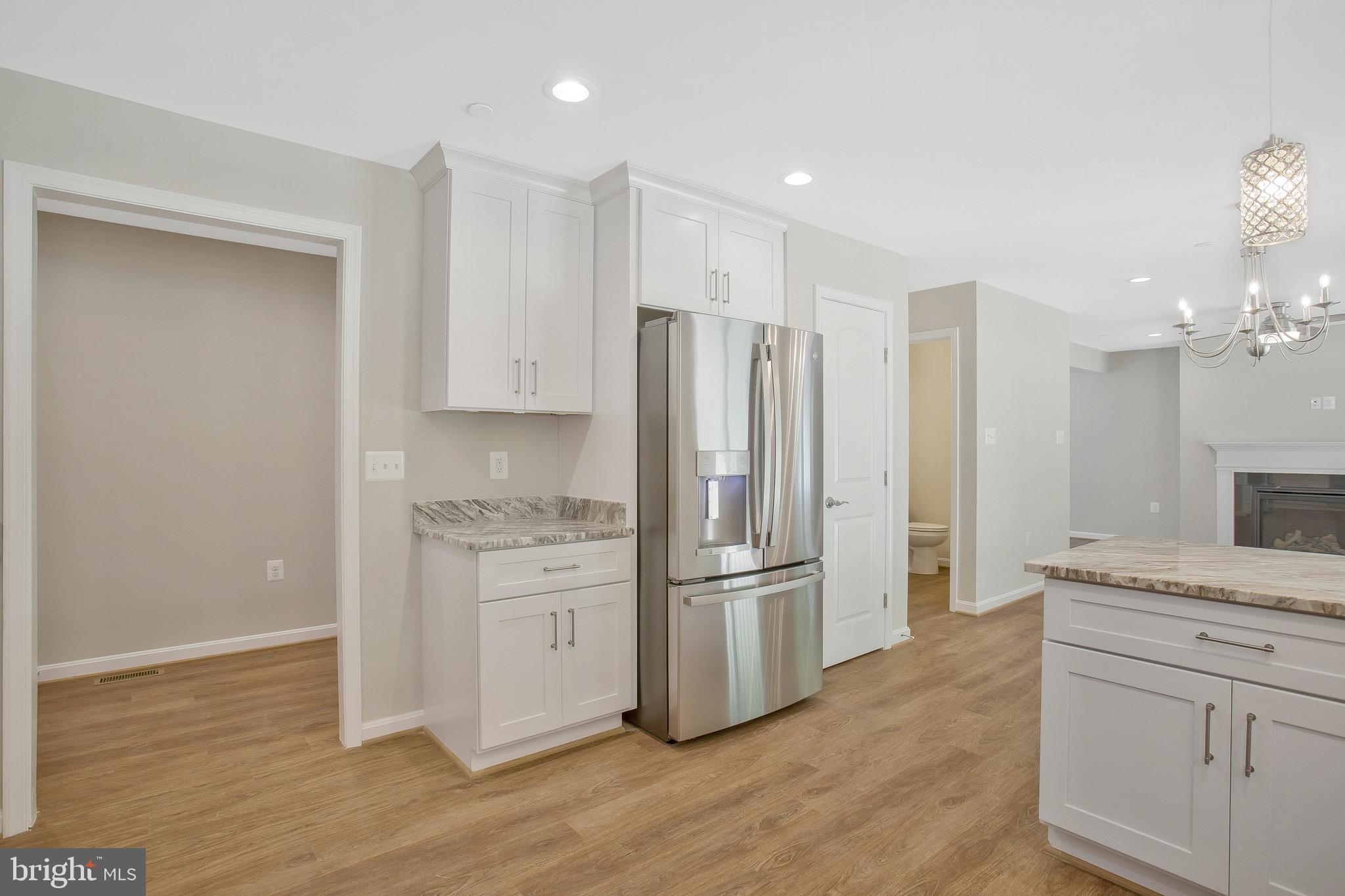 KNOTT'S-WEST GLYMONT IND - Residential