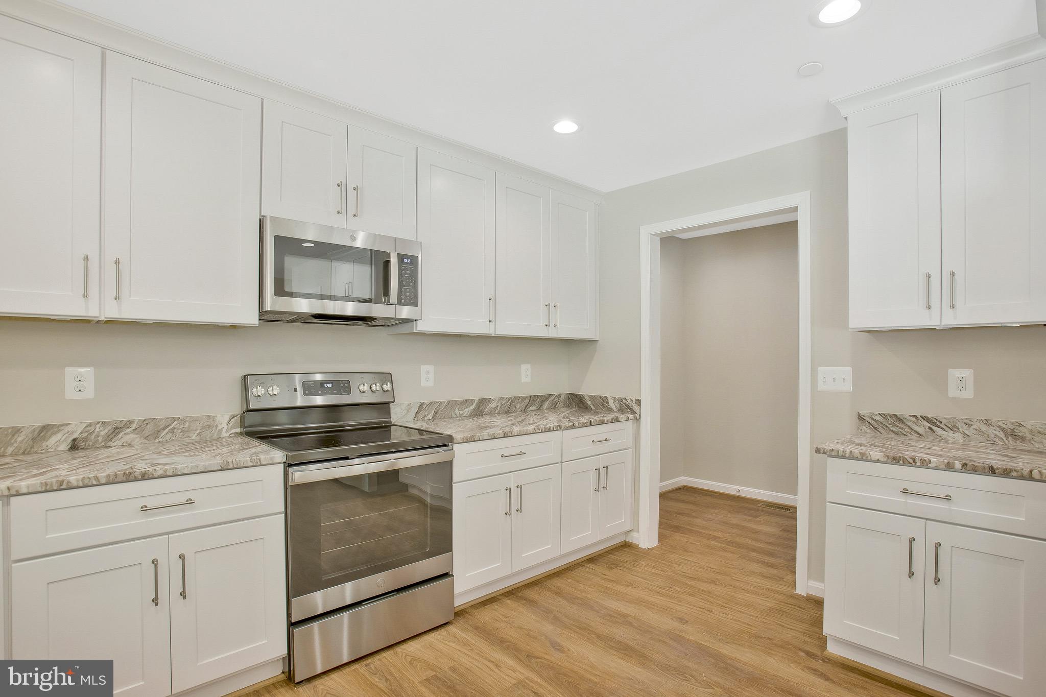 KNOTT'S-WEST GLYMONT IND - Residential