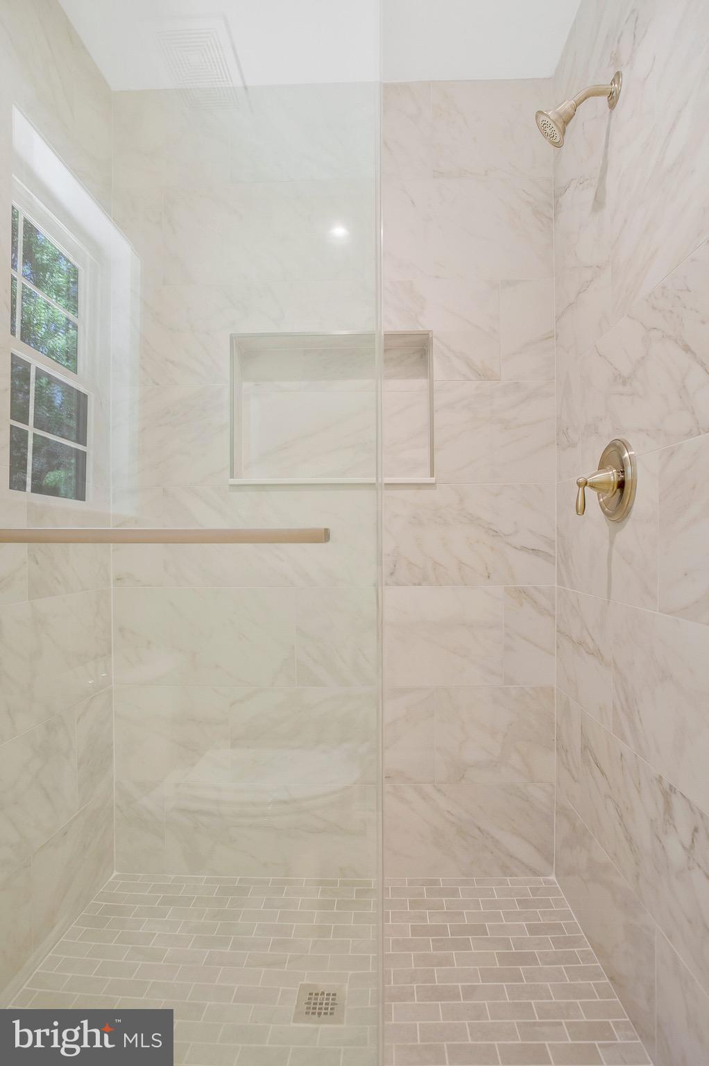 KNOTT'S-WEST GLYMONT IND - Residential