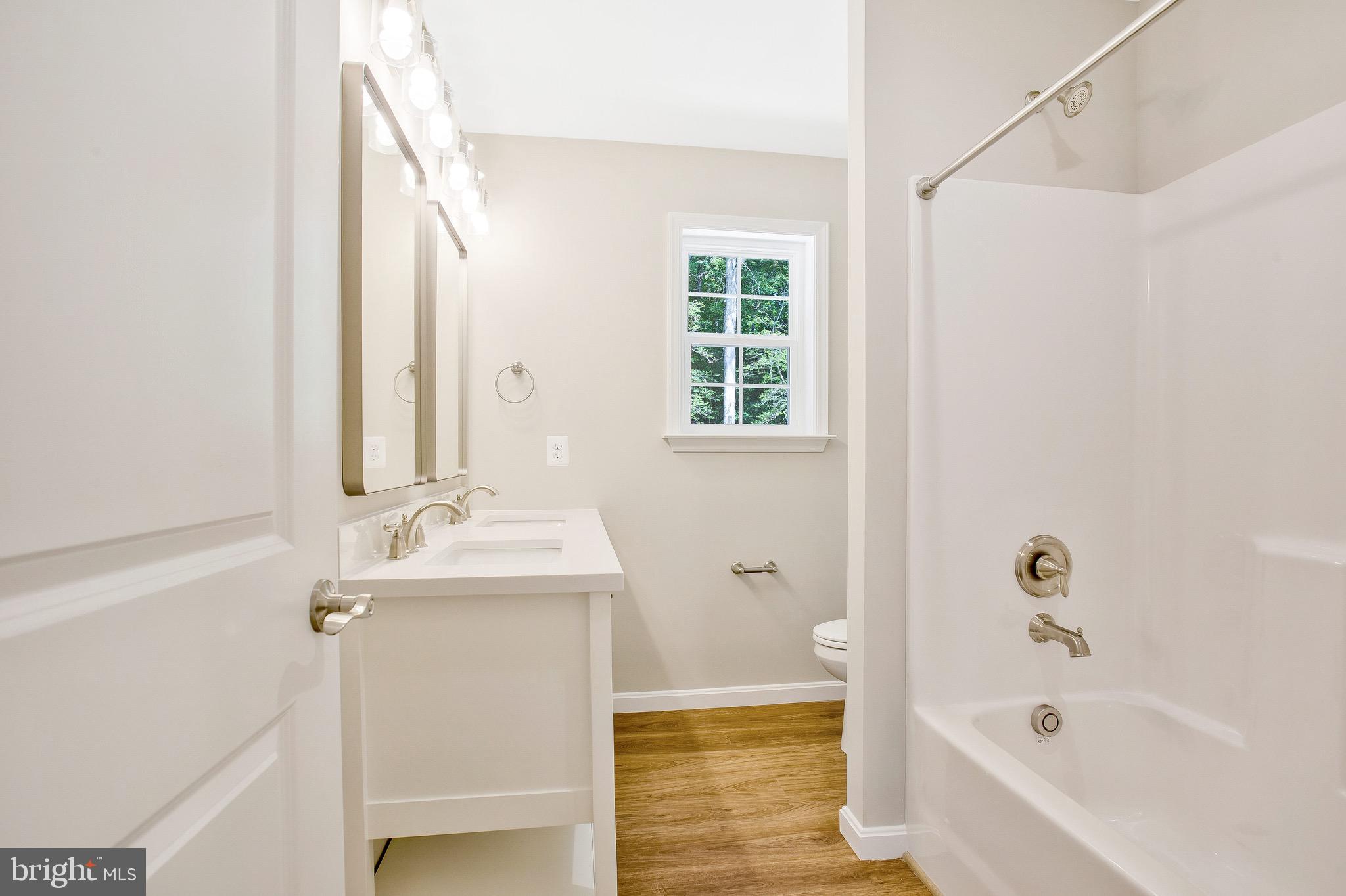 KNOTT'S-WEST GLYMONT IND - Residential