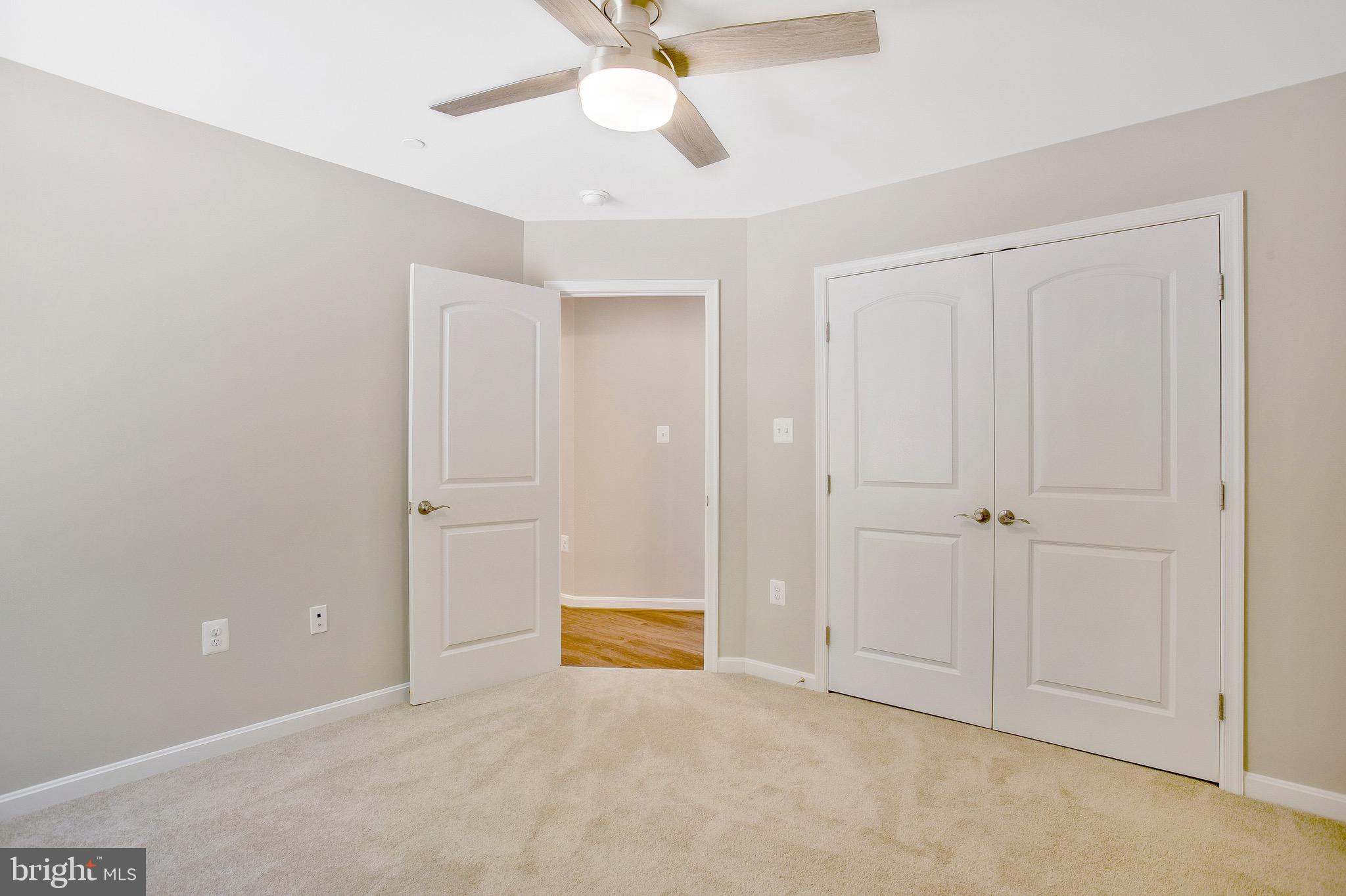 KNOTT'S-WEST GLYMONT IND - Residential