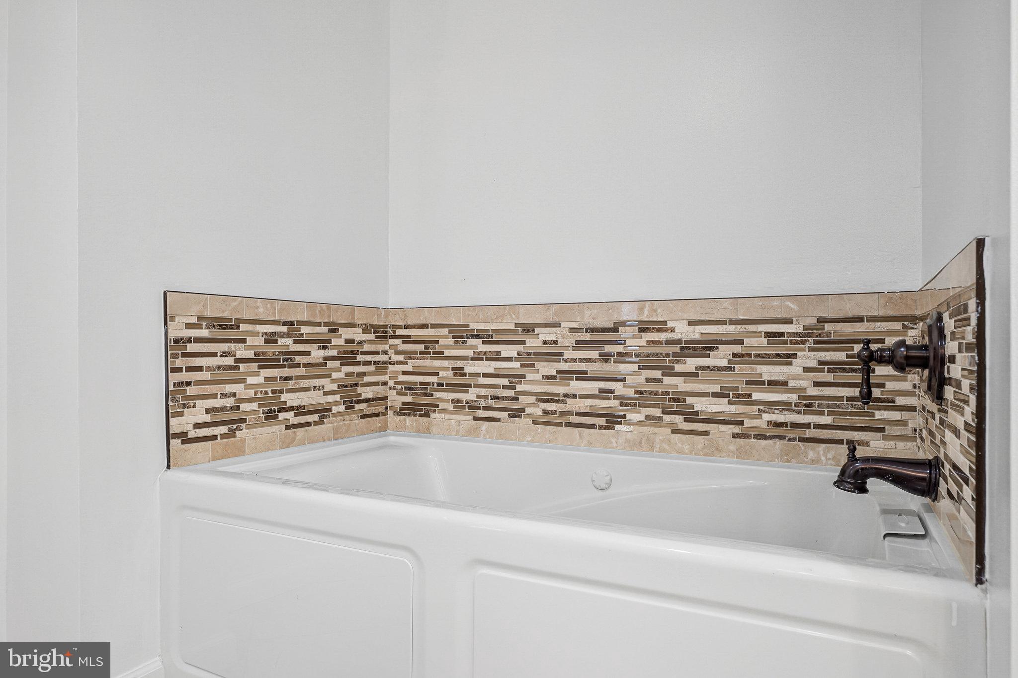 CAMELOT - Residential