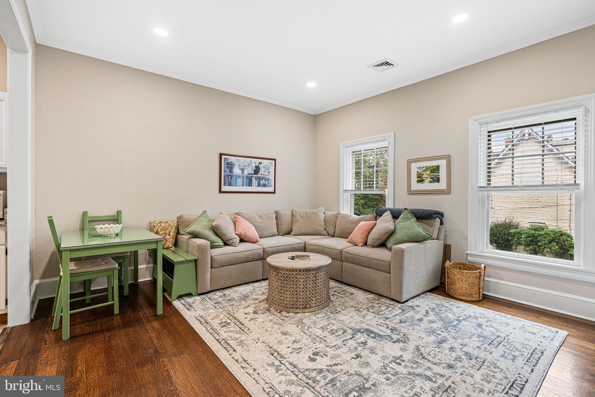 49 B CHESTNUT STREET