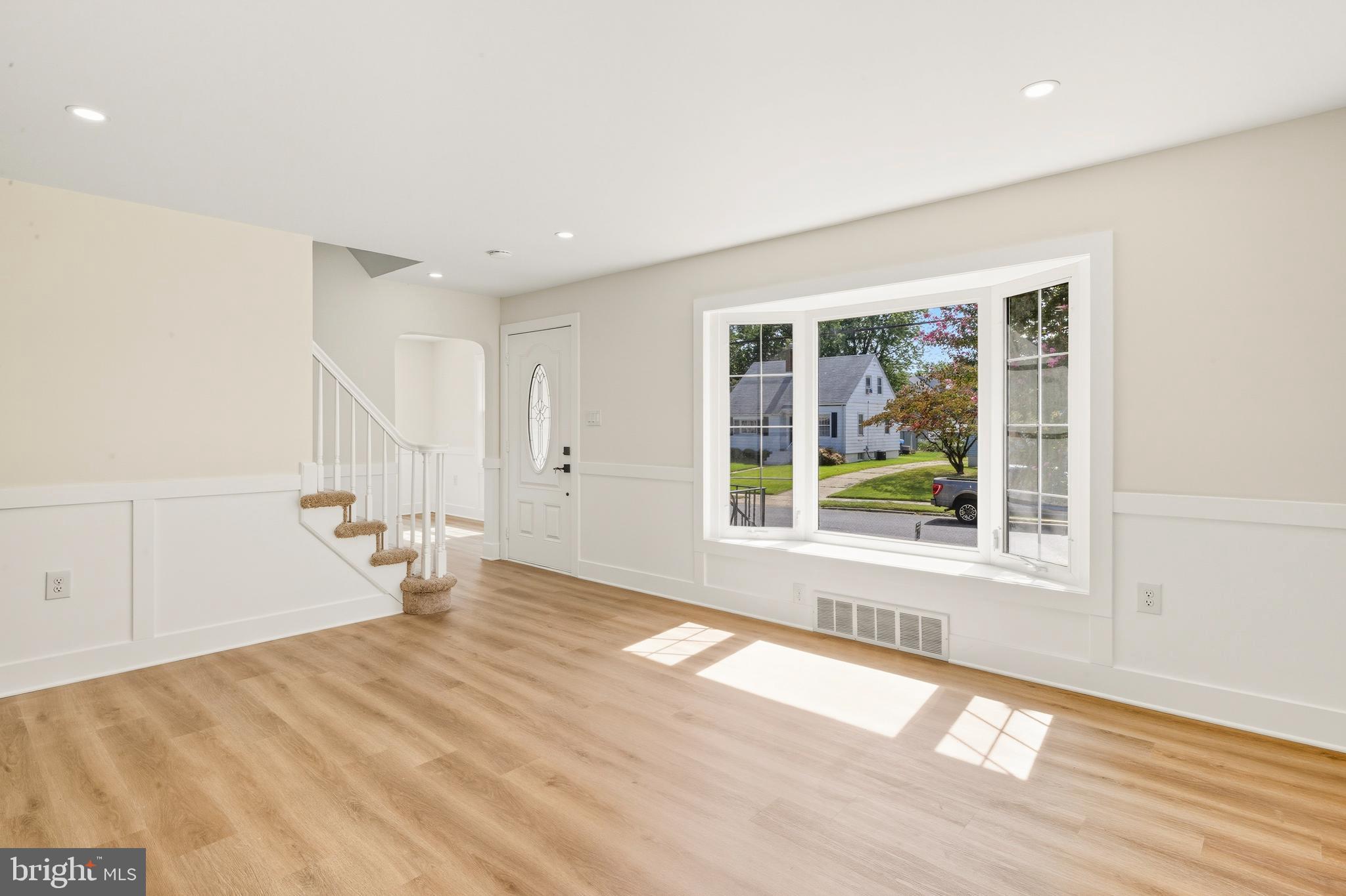 919 BELMONT AVENUE