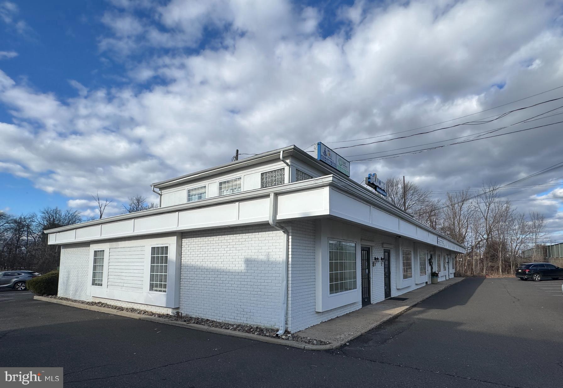 80 2ND STREET PIKE 1