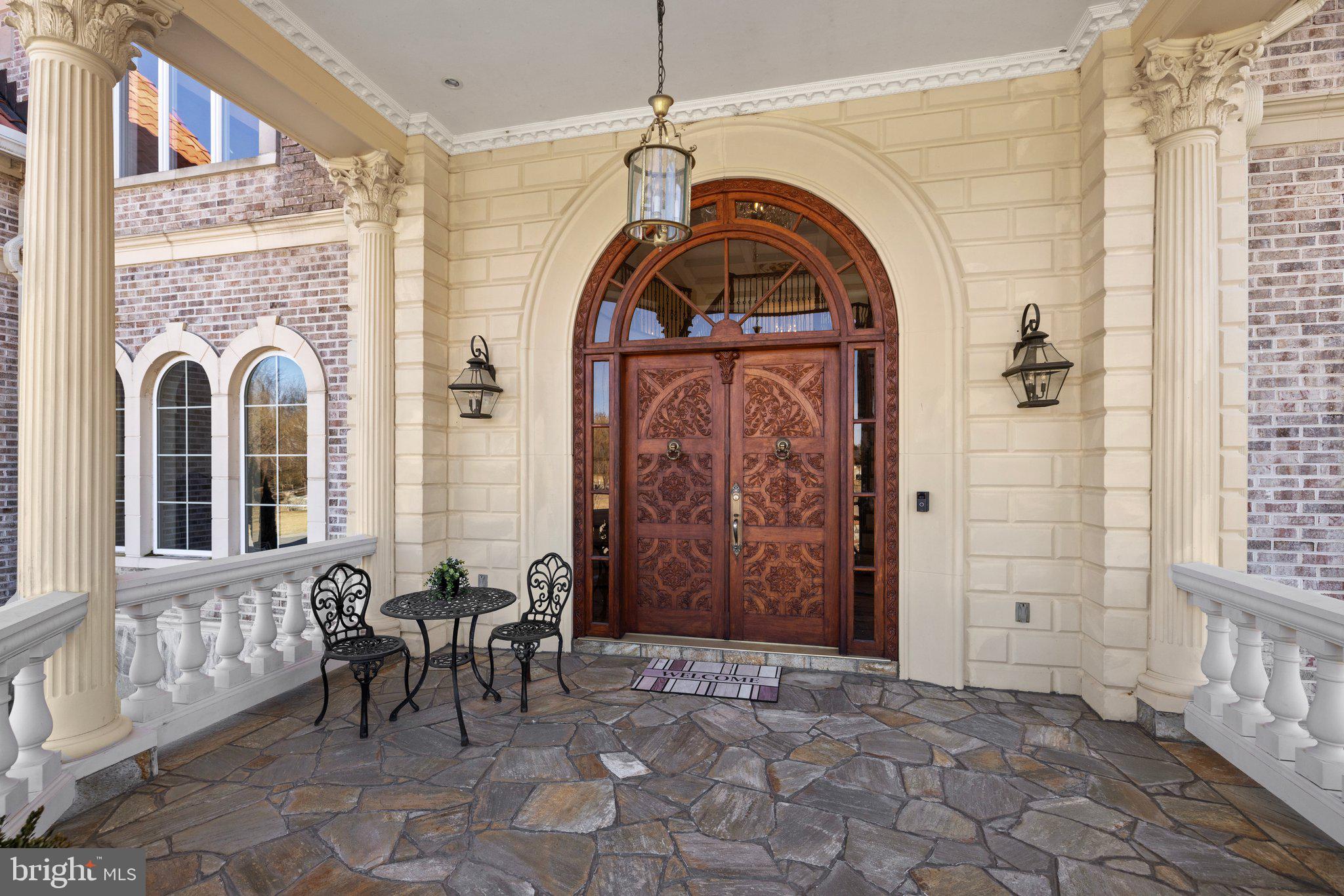 THE CHIMNEYS - Residential