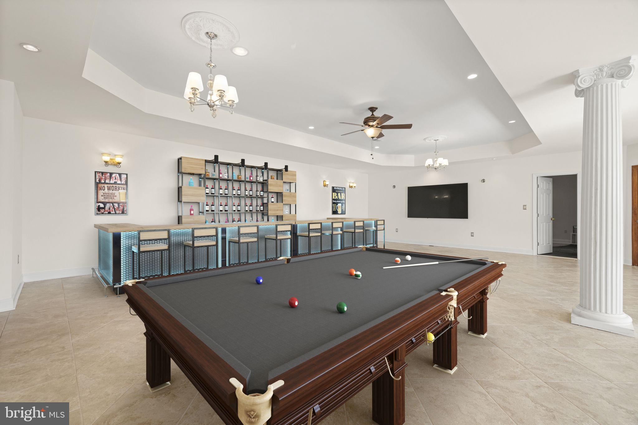 THE CHIMNEYS - Residential