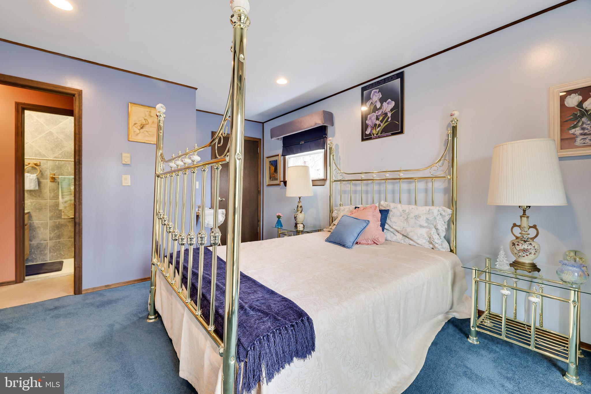 SAW CREEK ESTATES - Residential