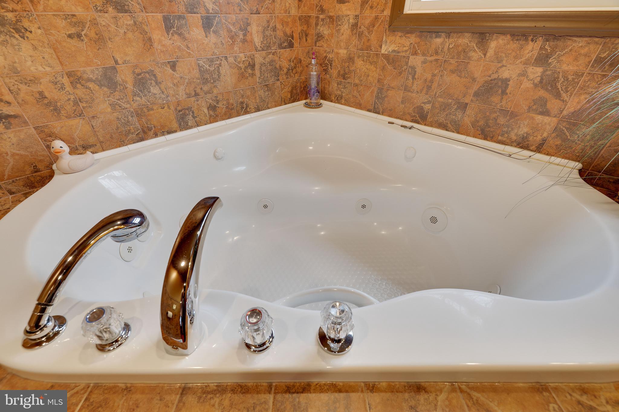 SAW CREEK ESTATES - Residential