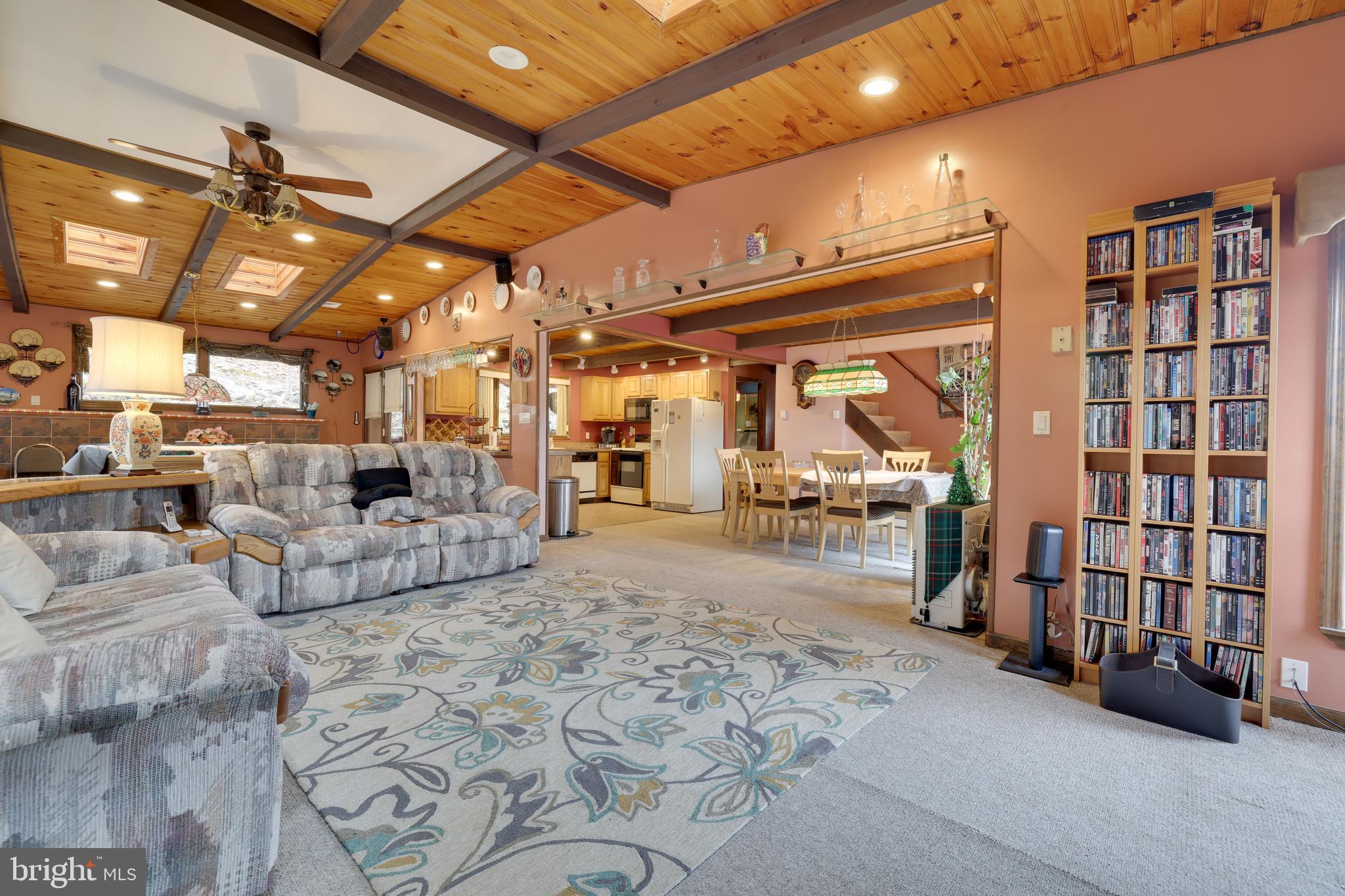 SAW CREEK ESTATES - Residential