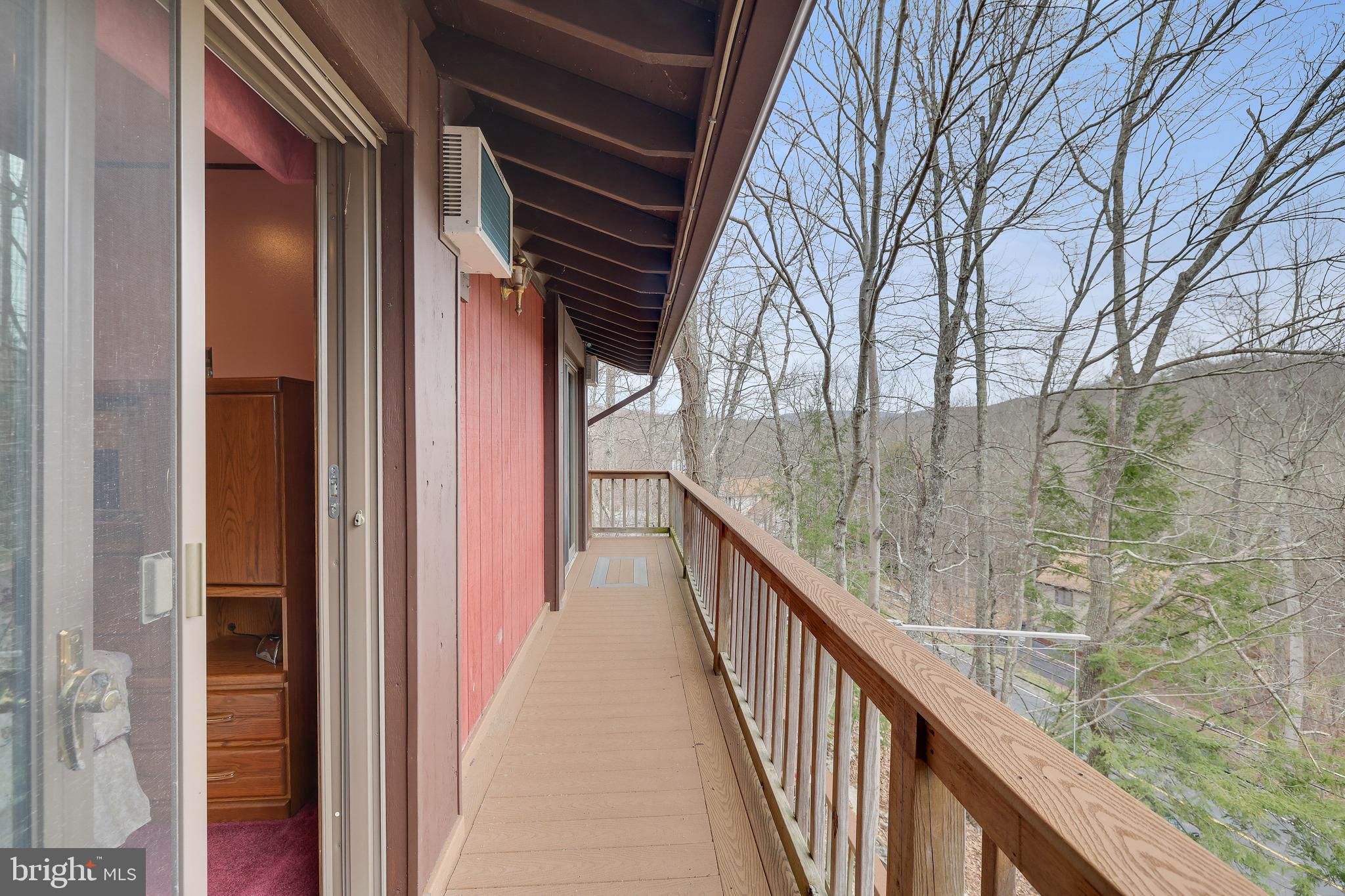 SAW CREEK ESTATES - Residential