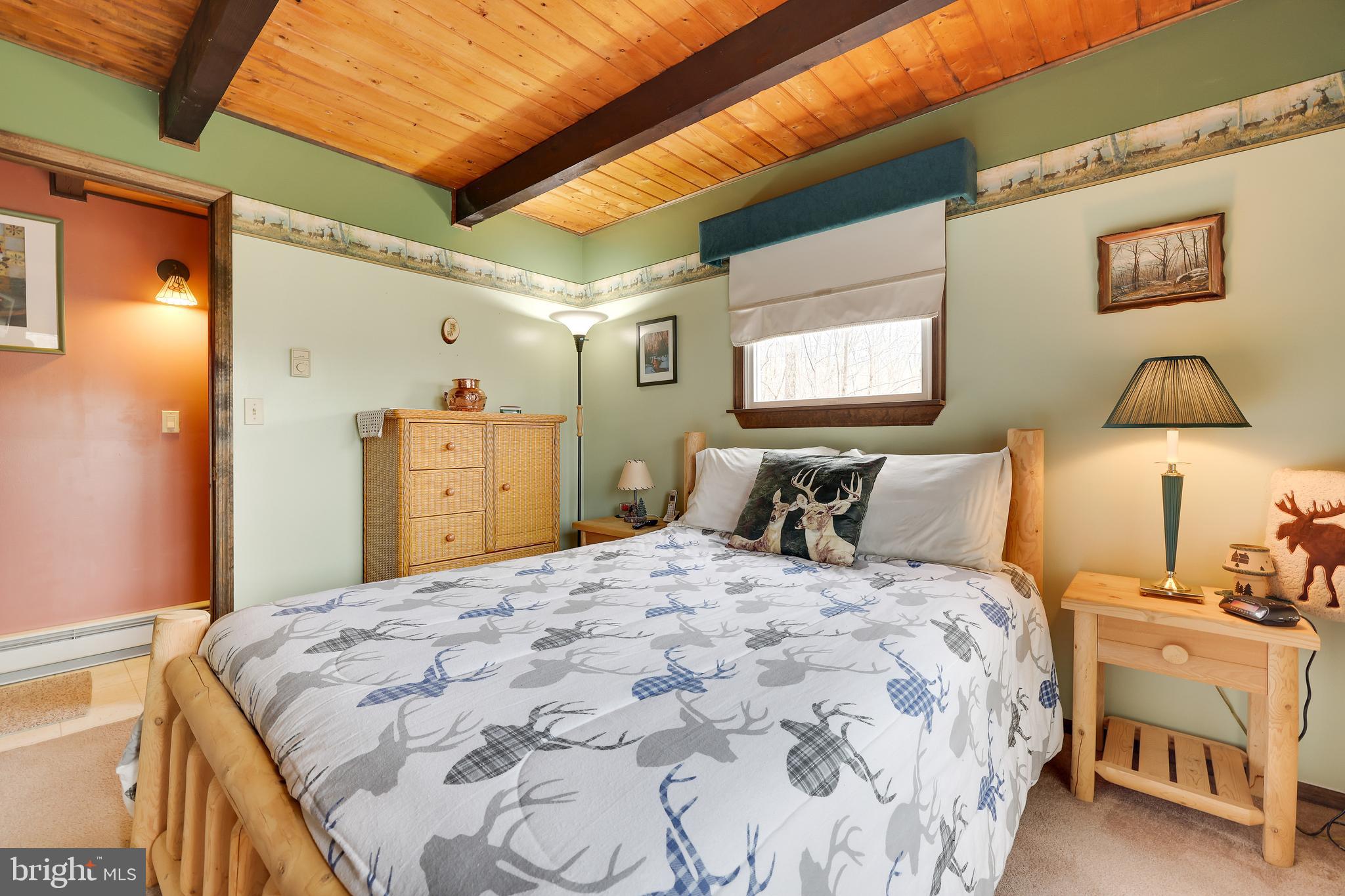 SAW CREEK ESTATES - Residential