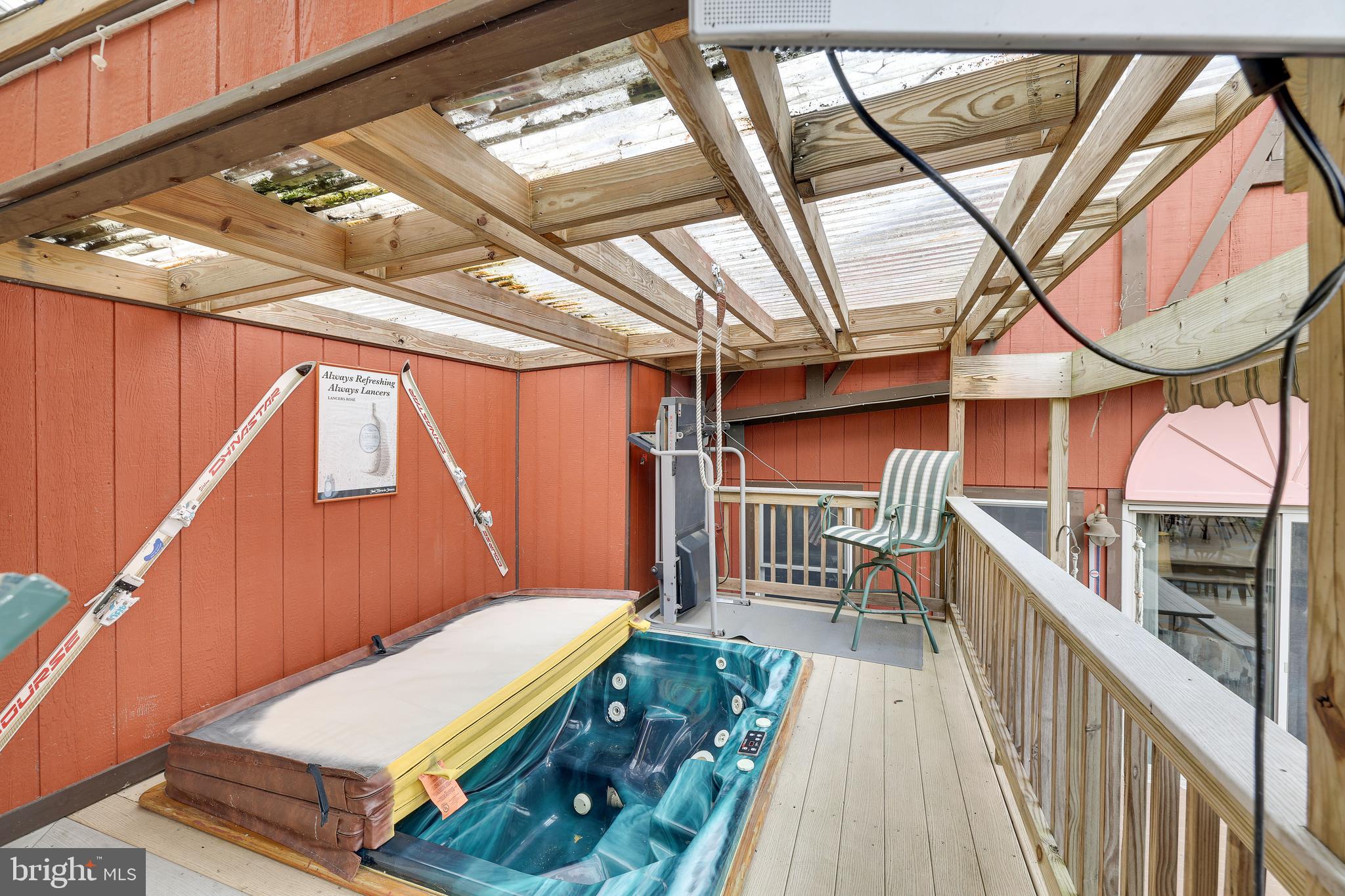 SAW CREEK ESTATES - Residential