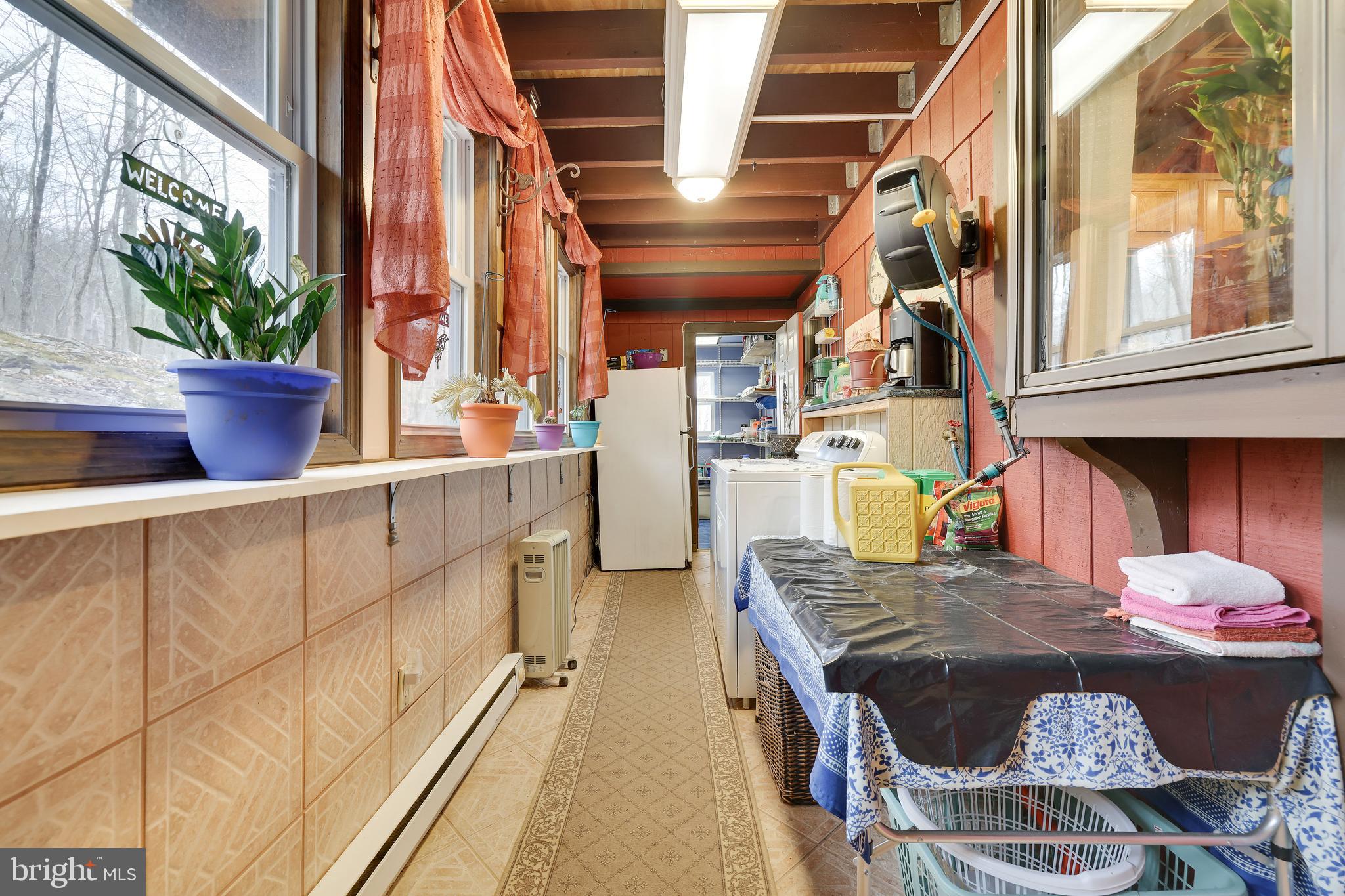 SAW CREEK ESTATES - Residential