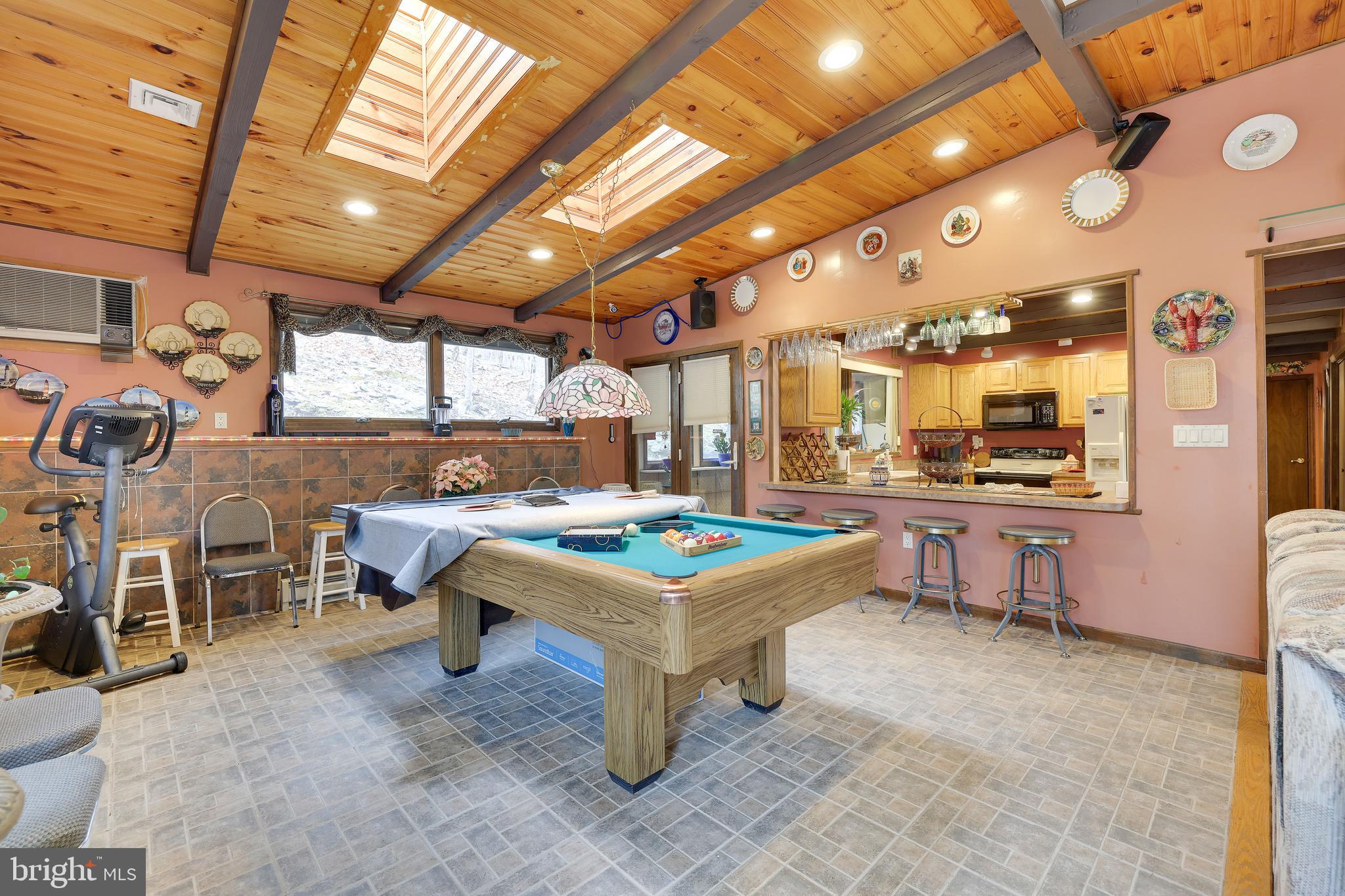 SAW CREEK ESTATES - Residential