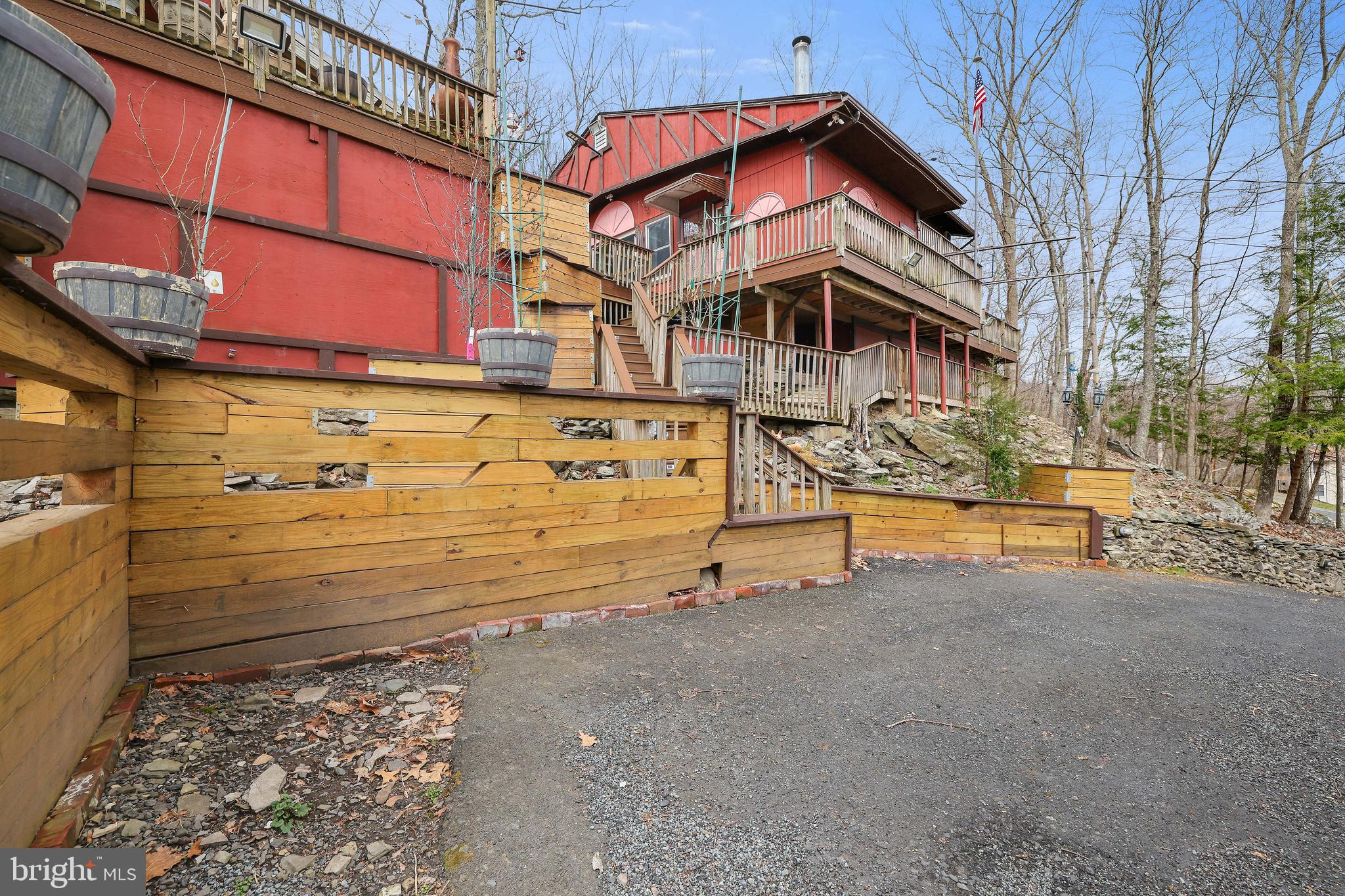 SAW CREEK ESTATES - Residential