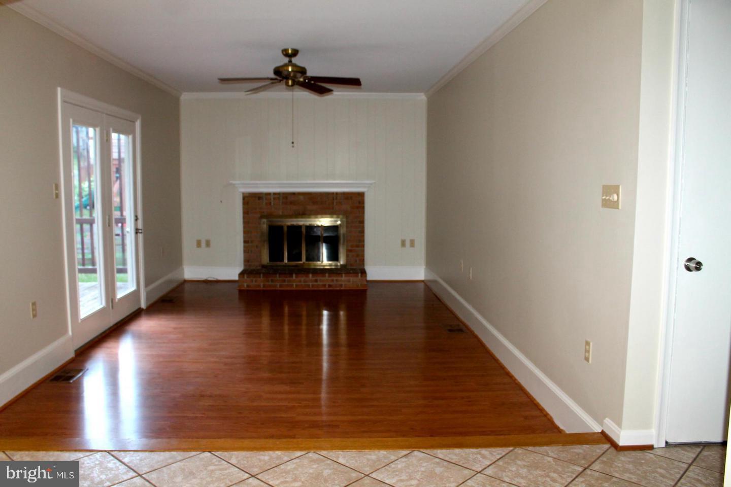 LAKE RIDGE/PROMONTRY OAK - Residential Lease