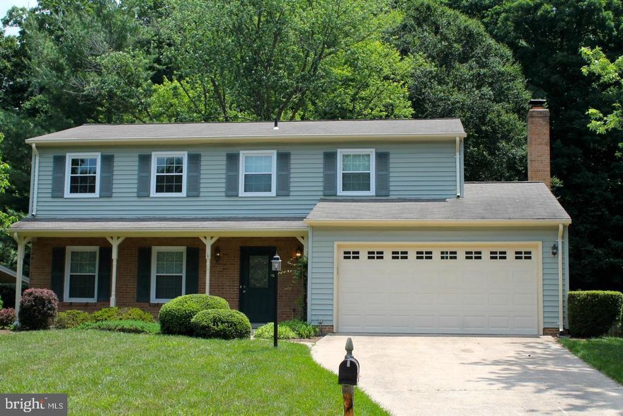 Beautiful home in sought after Lake Ridge community! Bright and spacious family home on a cul de sac with a large fenced yard. Separate living room/dining room with Hardwoods. Family room with fireplace. Lower level finished recreation room. 4 Bedrooms and two and a half baths. Move in ready. Close to Fort Belvoir and Quantico and commuter lot that takes you to all points North to include Pentagon and DC. Home close to High School, Middle and Elementary Schools.