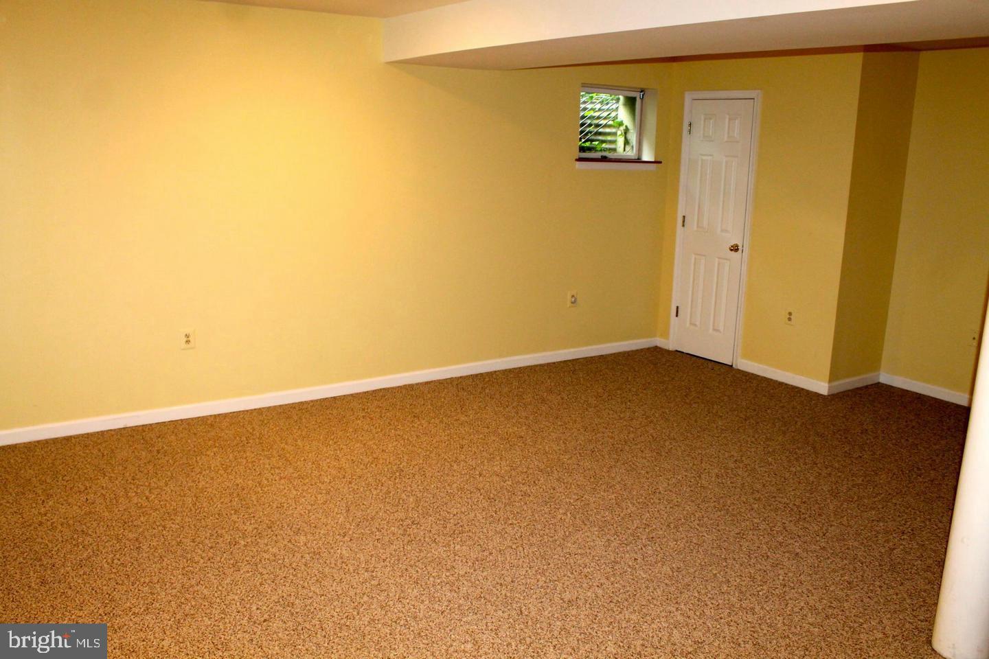 LAKE RIDGE/PROMONTRY OAK - Residential Lease