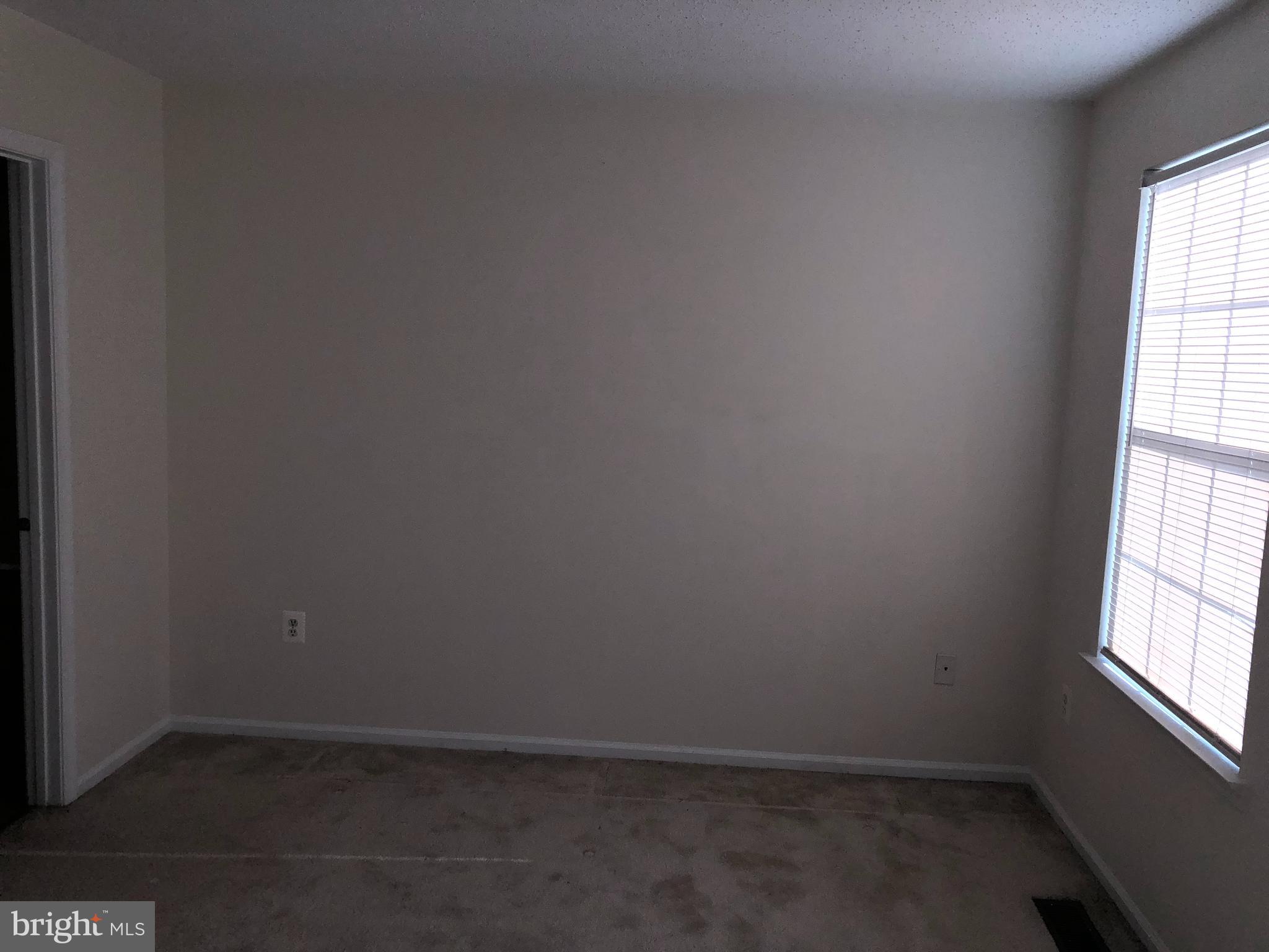 SINGLETONS GROVE - Residential Lease