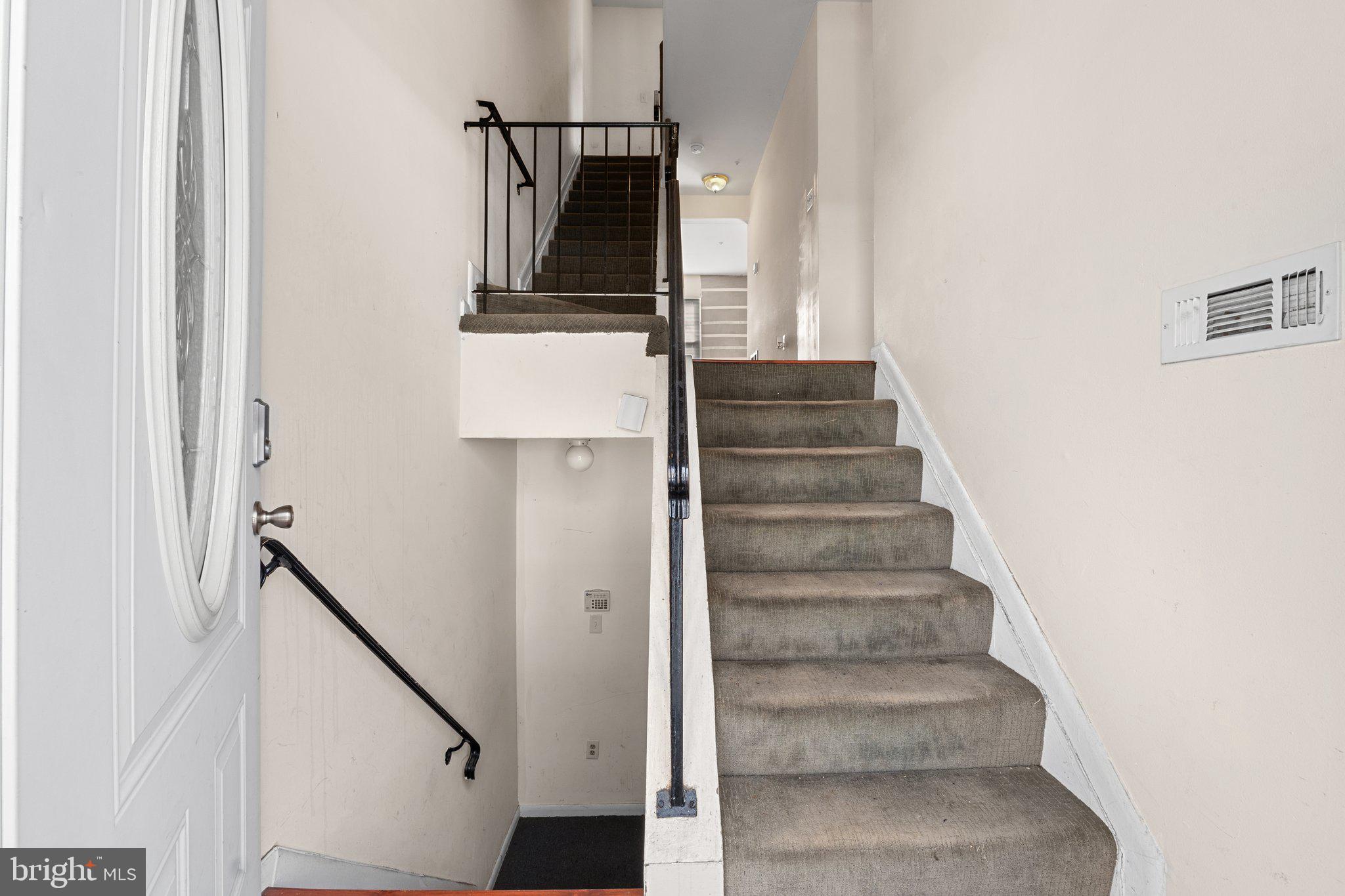 REGENCY TOWNS - Residential