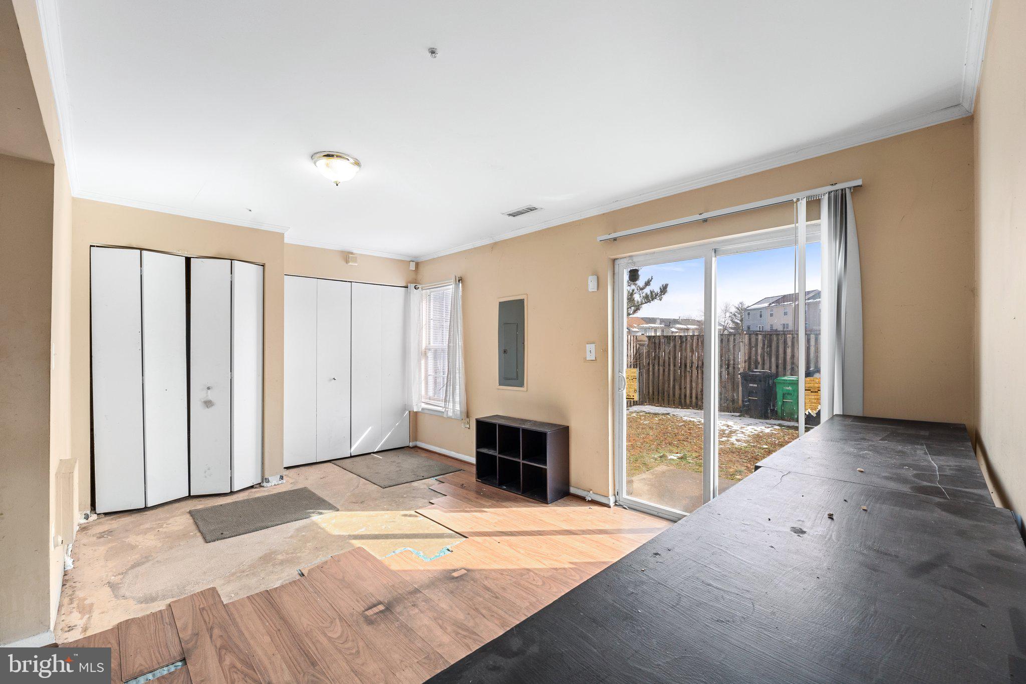 REGENCY TOWNS - Residential