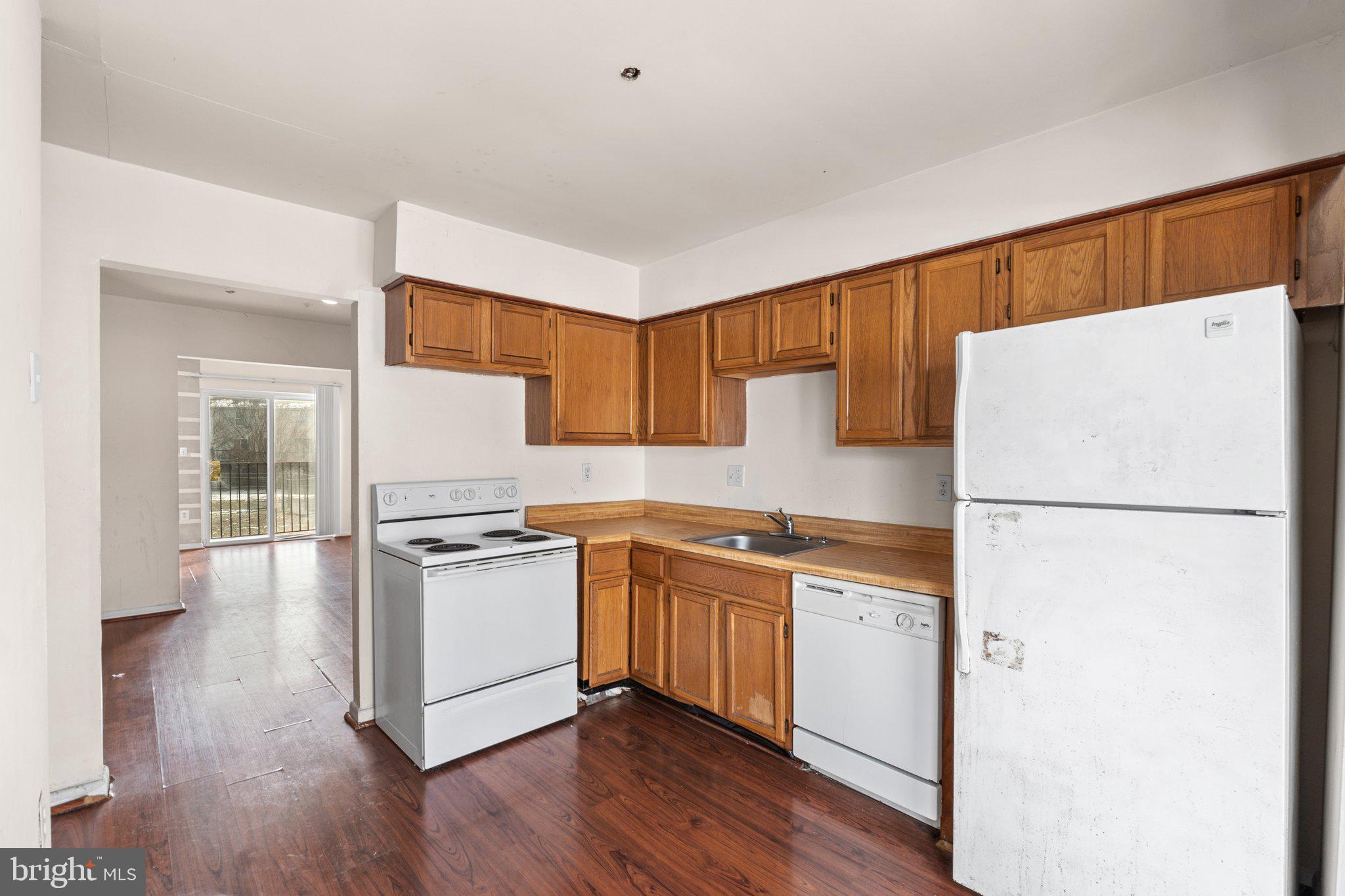 REGENCY TOWNS - Residential