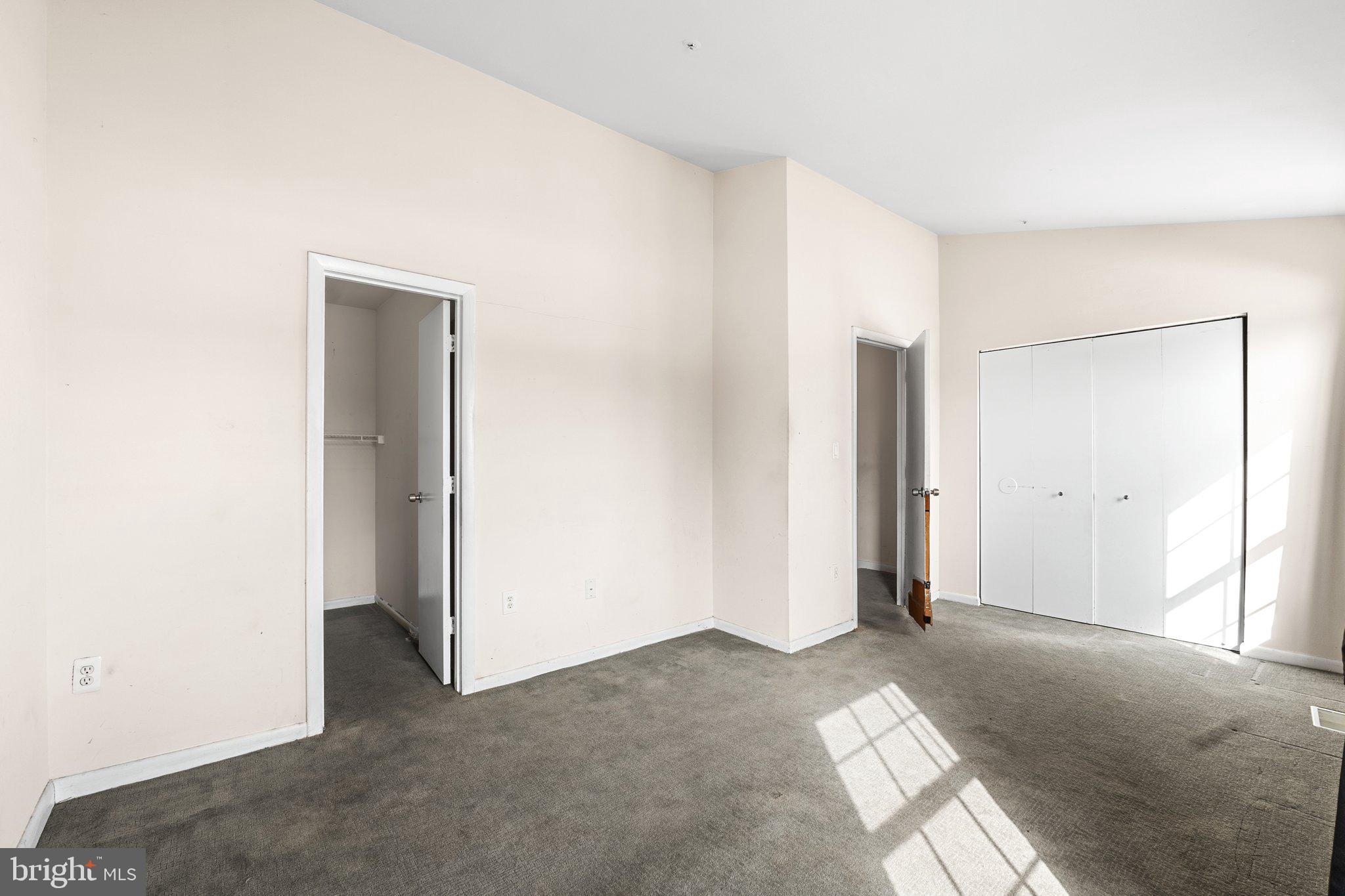 REGENCY TOWNS - Residential