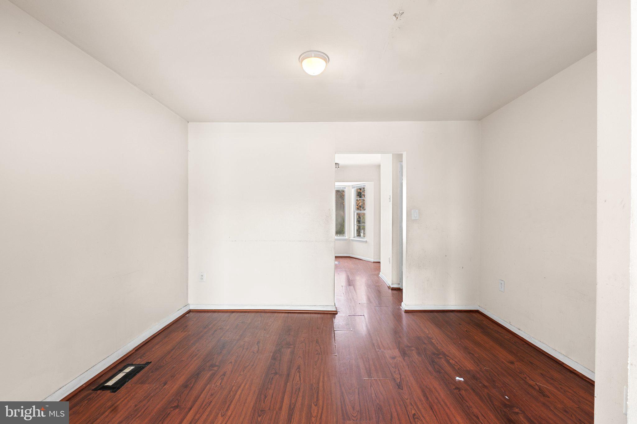 REGENCY TOWNS - Residential