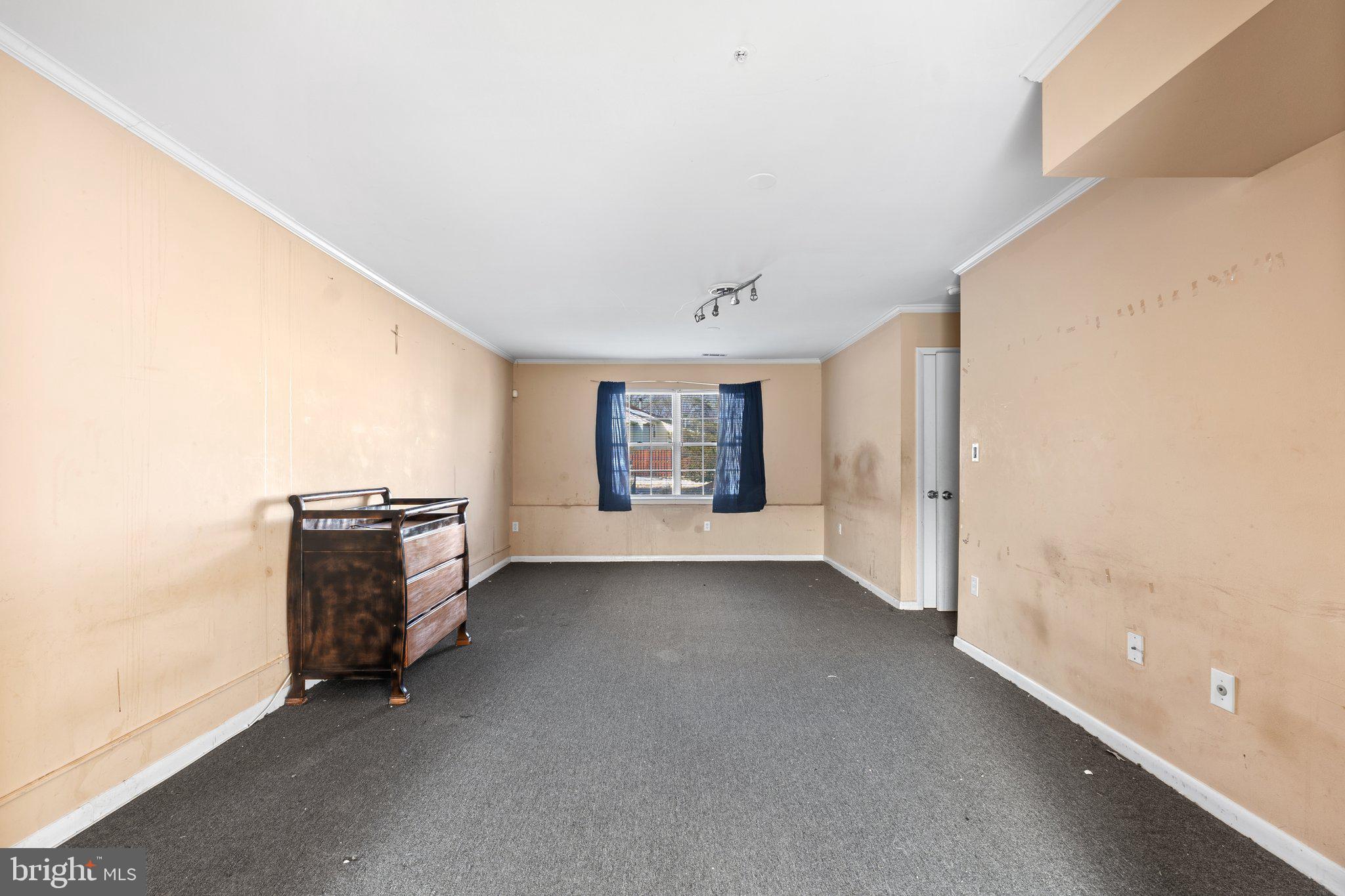 REGENCY TOWNS - Residential