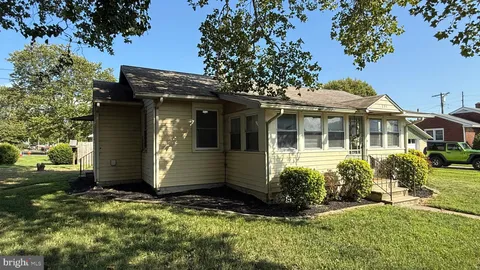 251 G Street, Carneys Point, NJ MLS: NJSA2015746