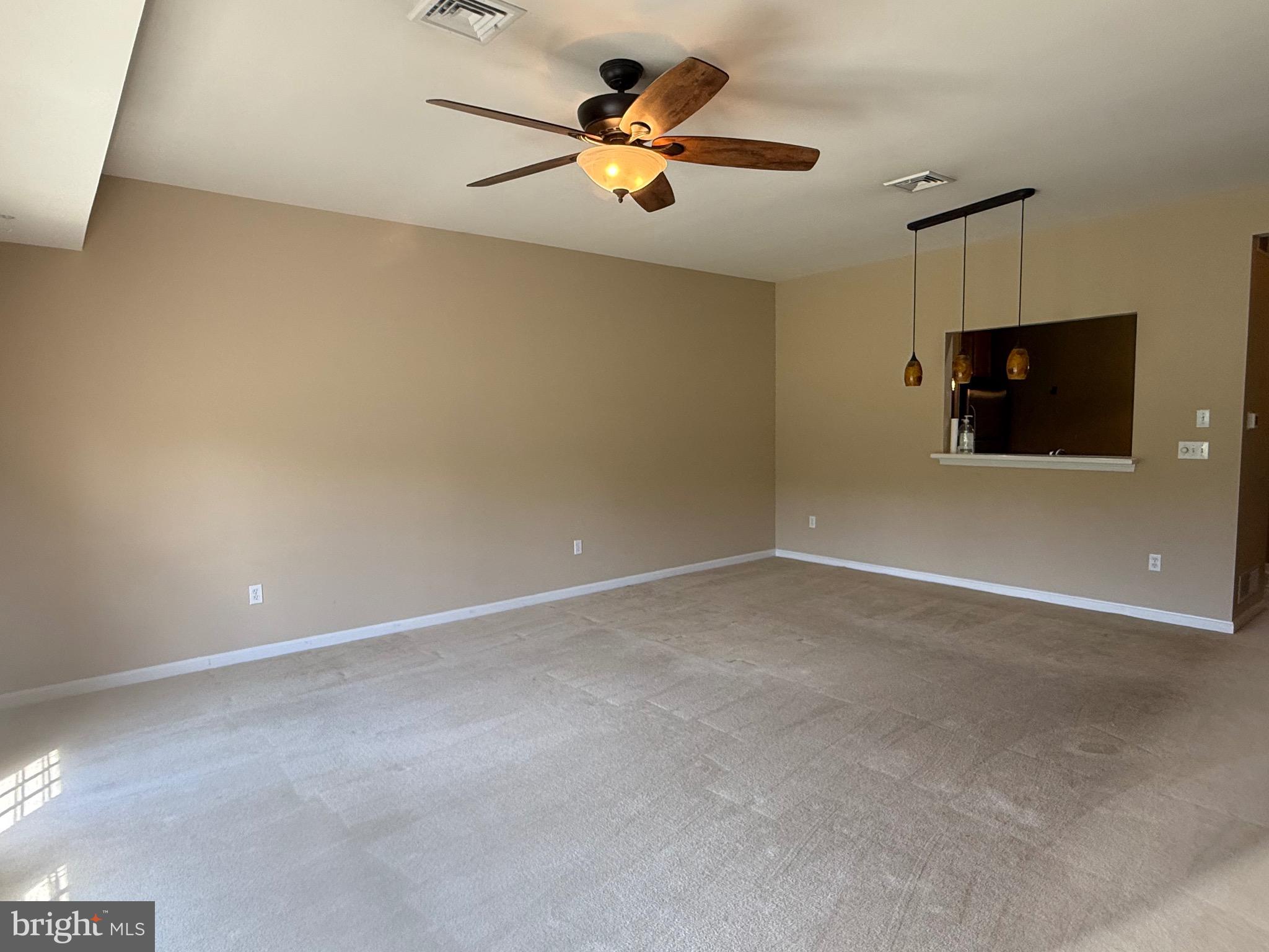 DEER RUN - Residential Lease