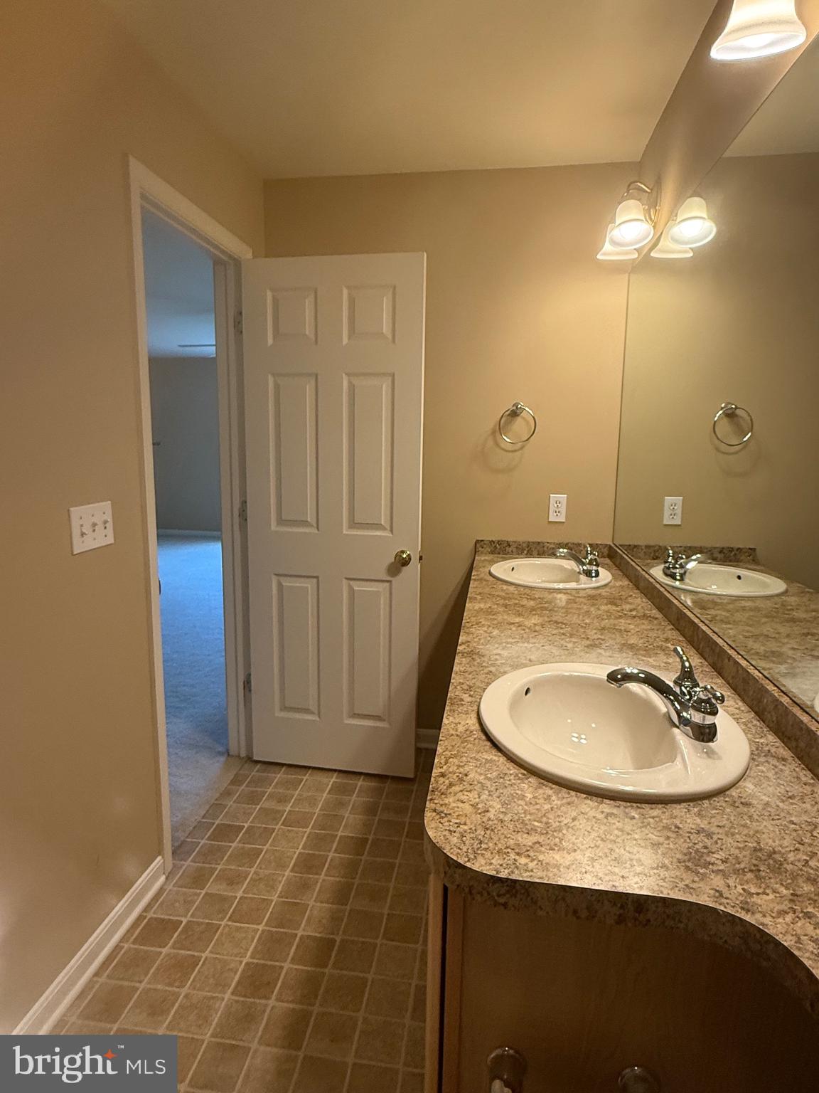 DEER RUN - Residential Lease