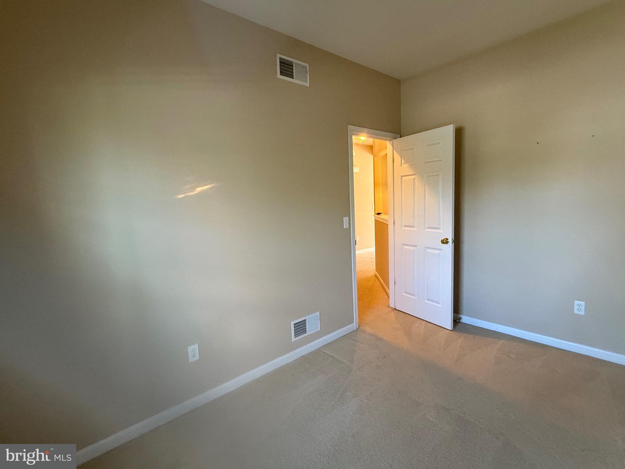 DEER RUN - Residential Lease