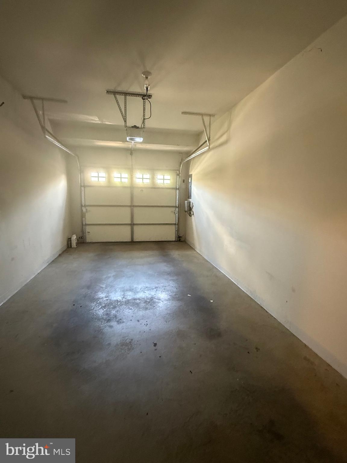 DEER RUN - Residential Lease