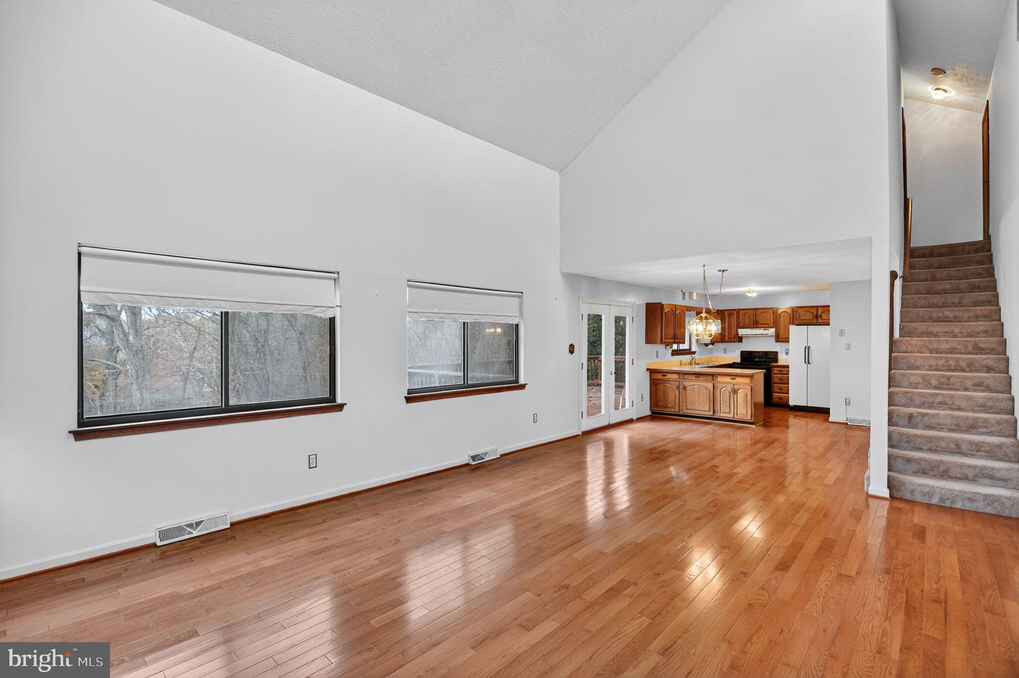 WHITE SANDS - Residential