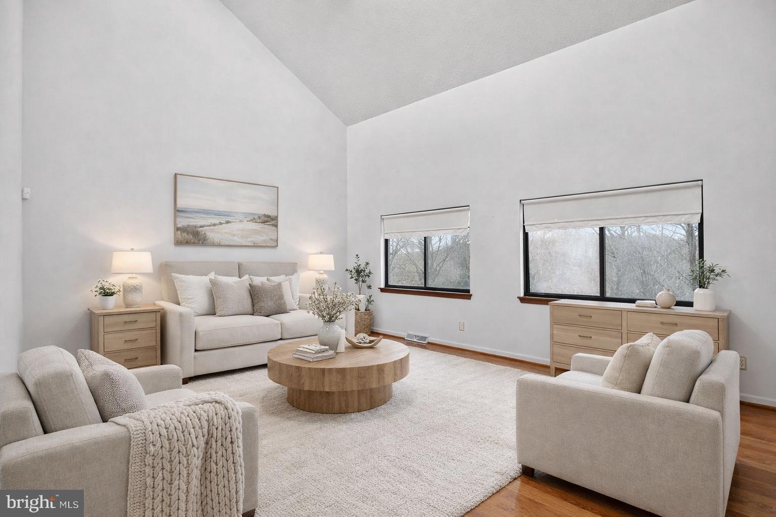 WHITE SANDS - Residential