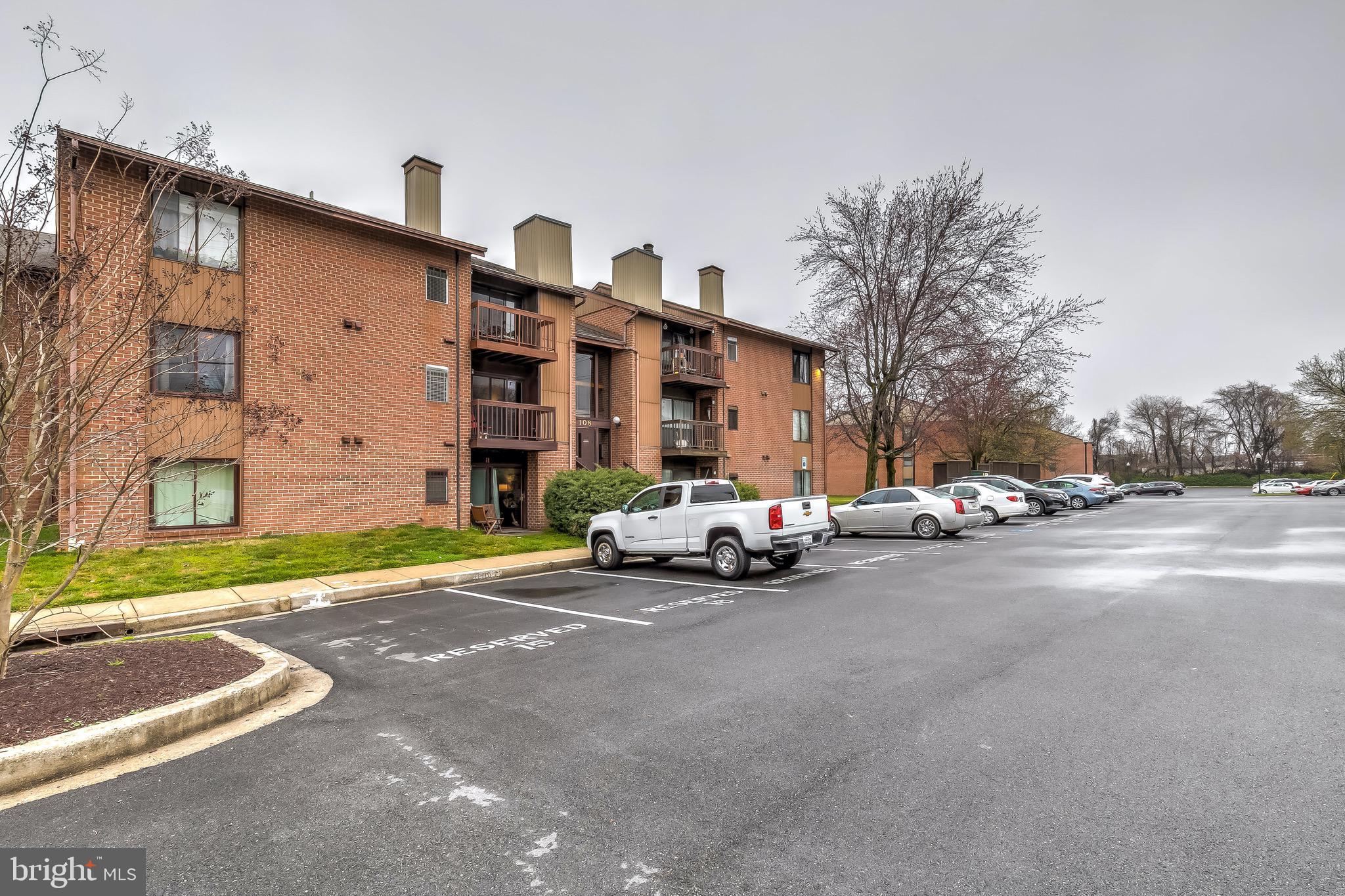 SUN VALLEY CONDOMINIUMS - Residential