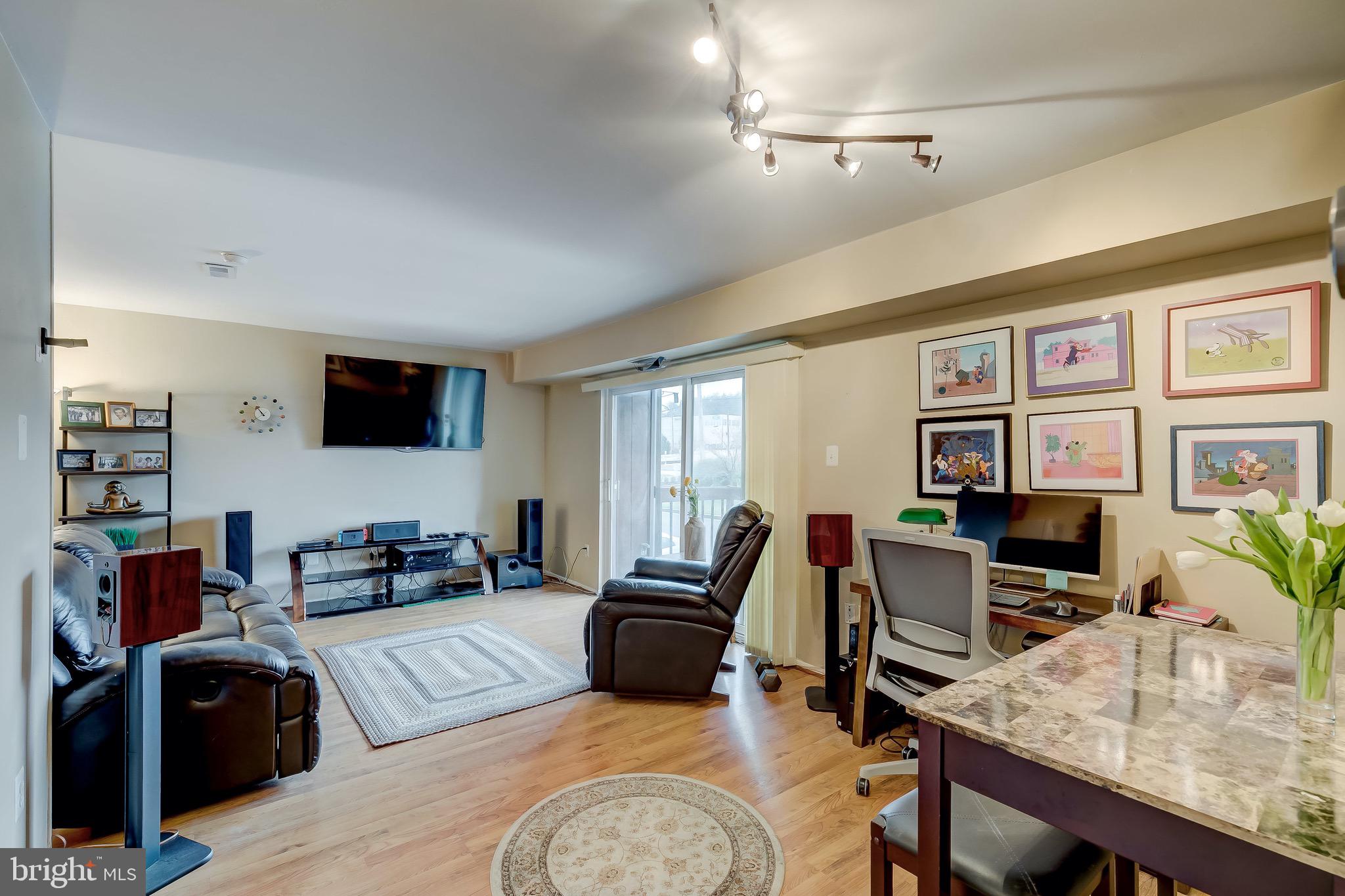 SUN VALLEY CONDOMINIUMS - Residential