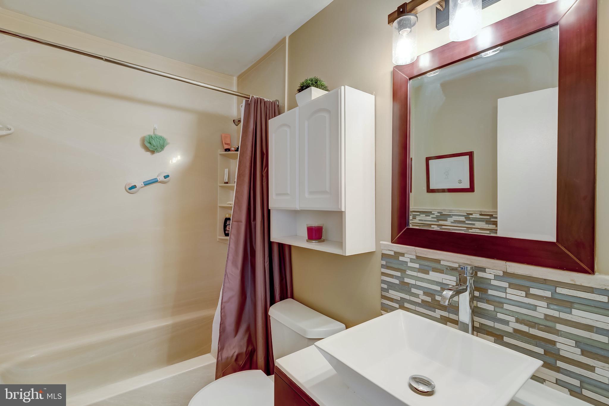 SUN VALLEY CONDOMINIUMS - Residential