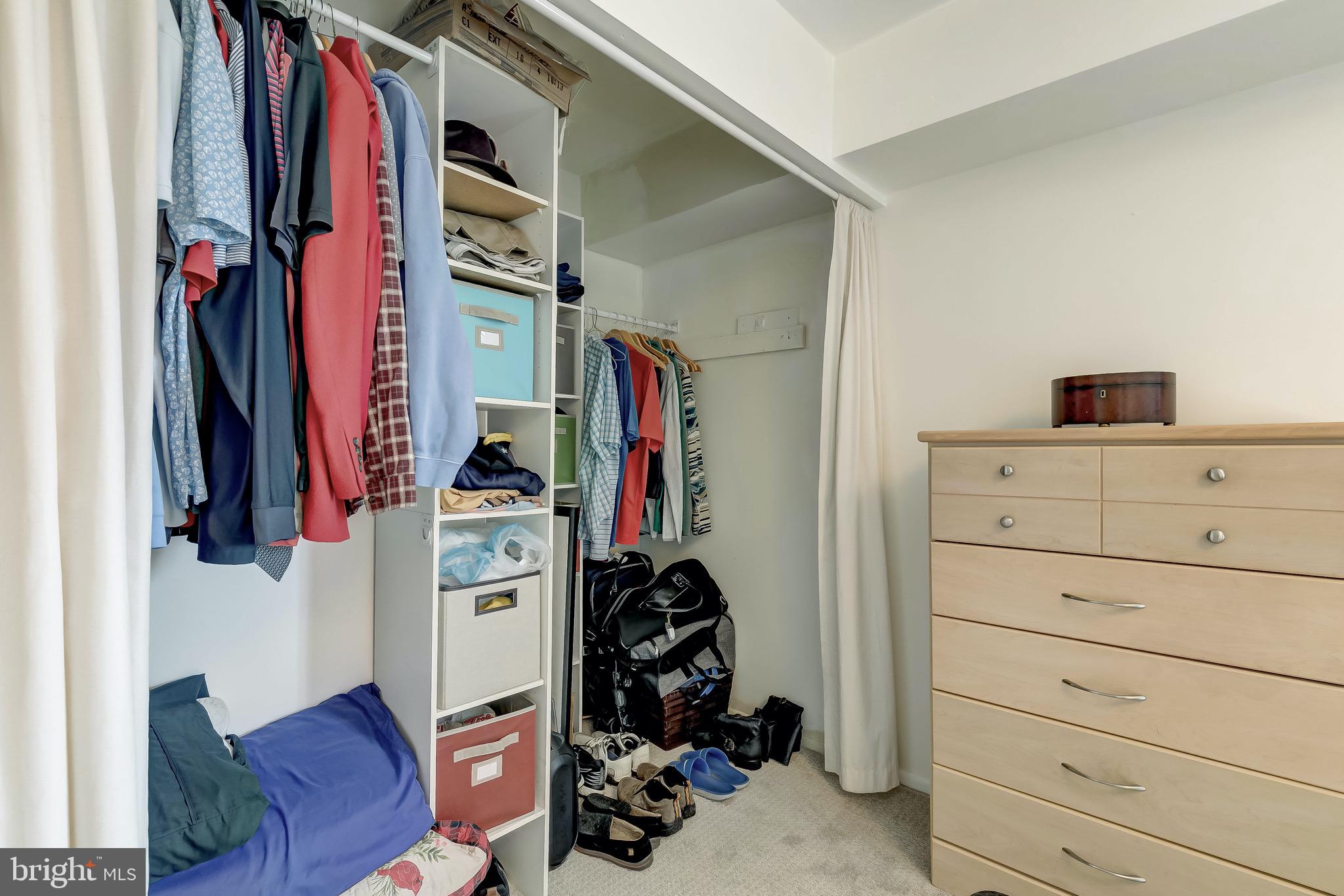 SUN VALLEY CONDOMINIUMS - Residential