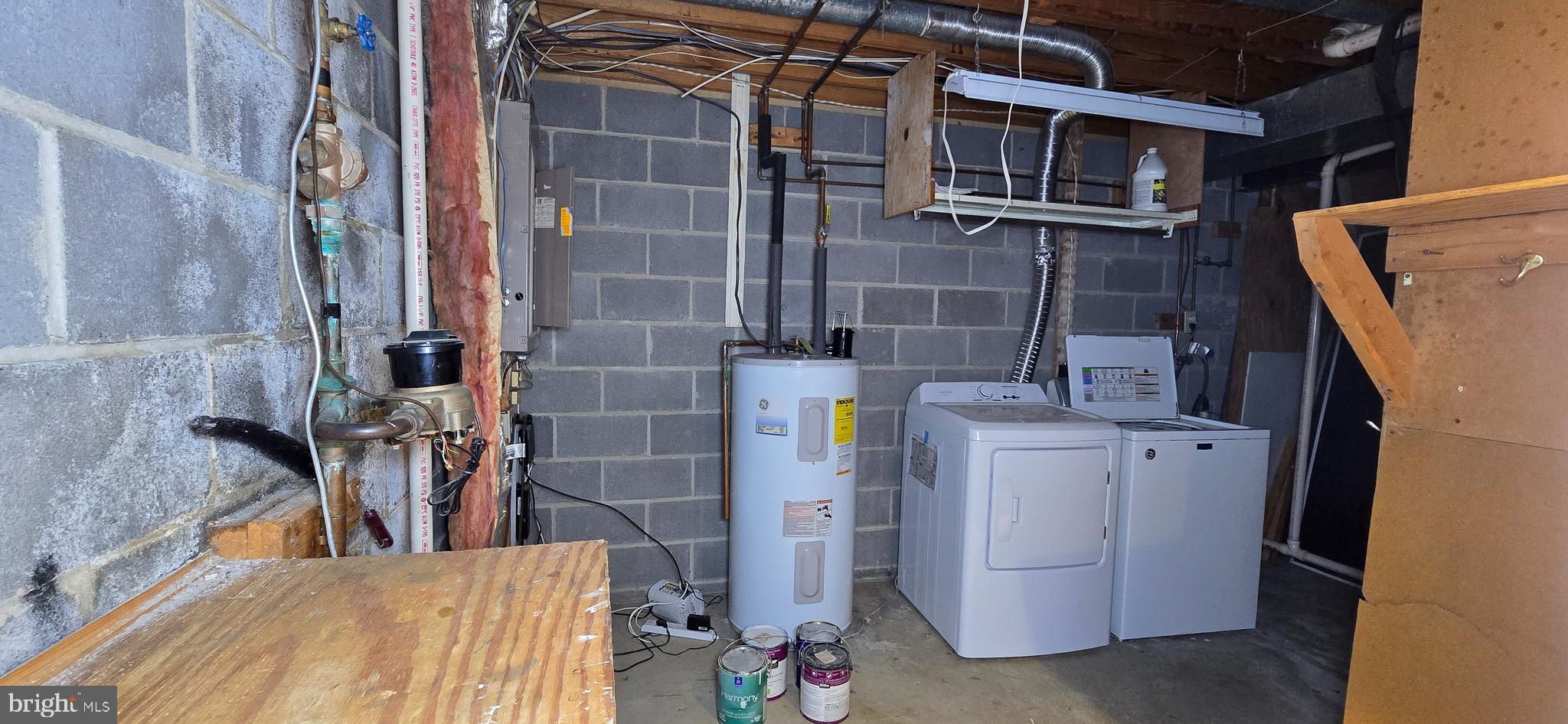 DAMASCUS VALLEY PARK - Residential Lease