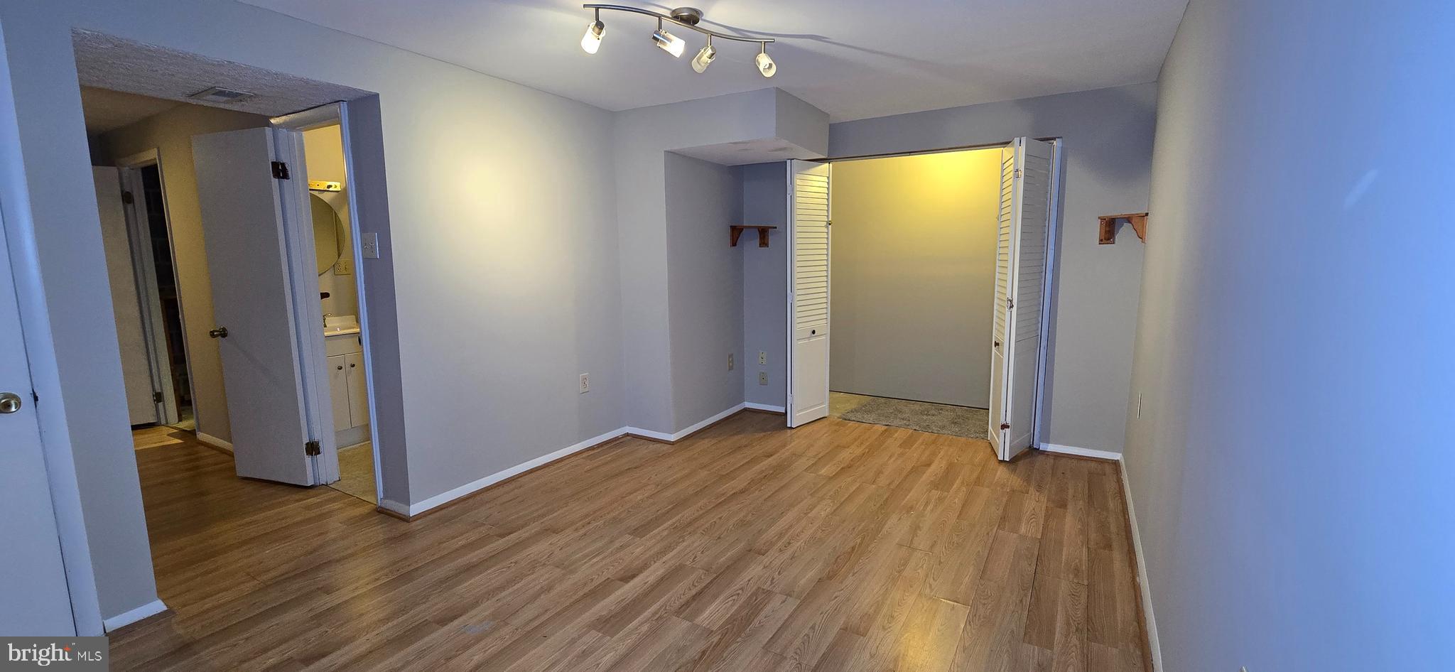 DAMASCUS VALLEY PARK - Residential Lease