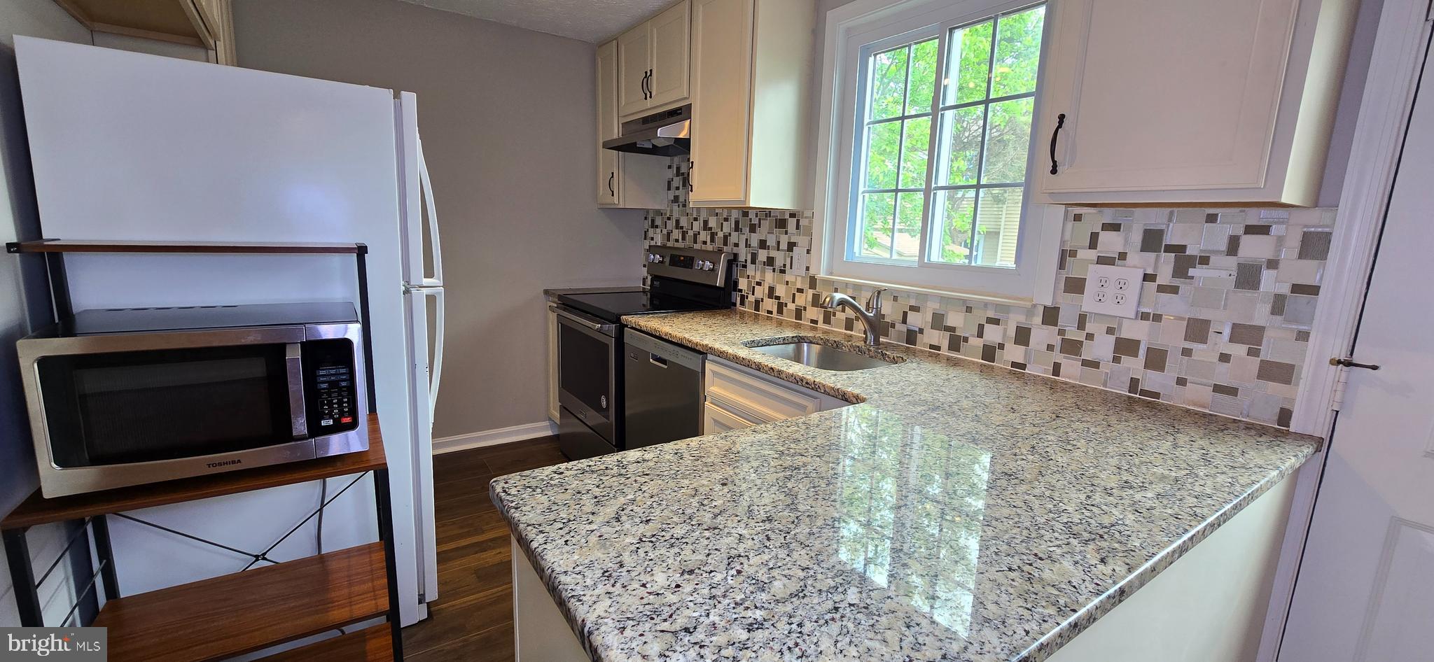 DAMASCUS VALLEY PARK - Residential Lease